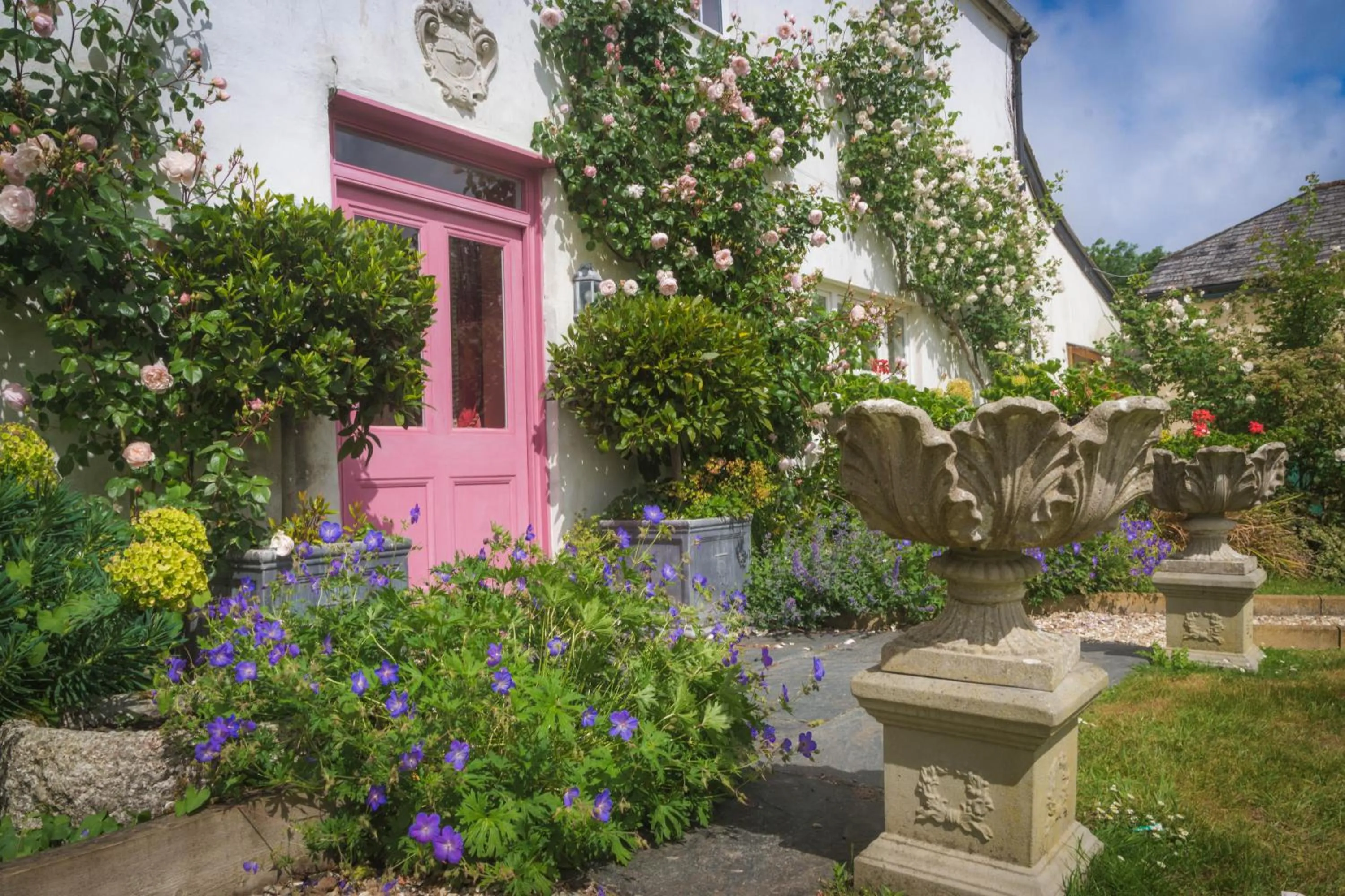 Property building in Hollamoor Farm