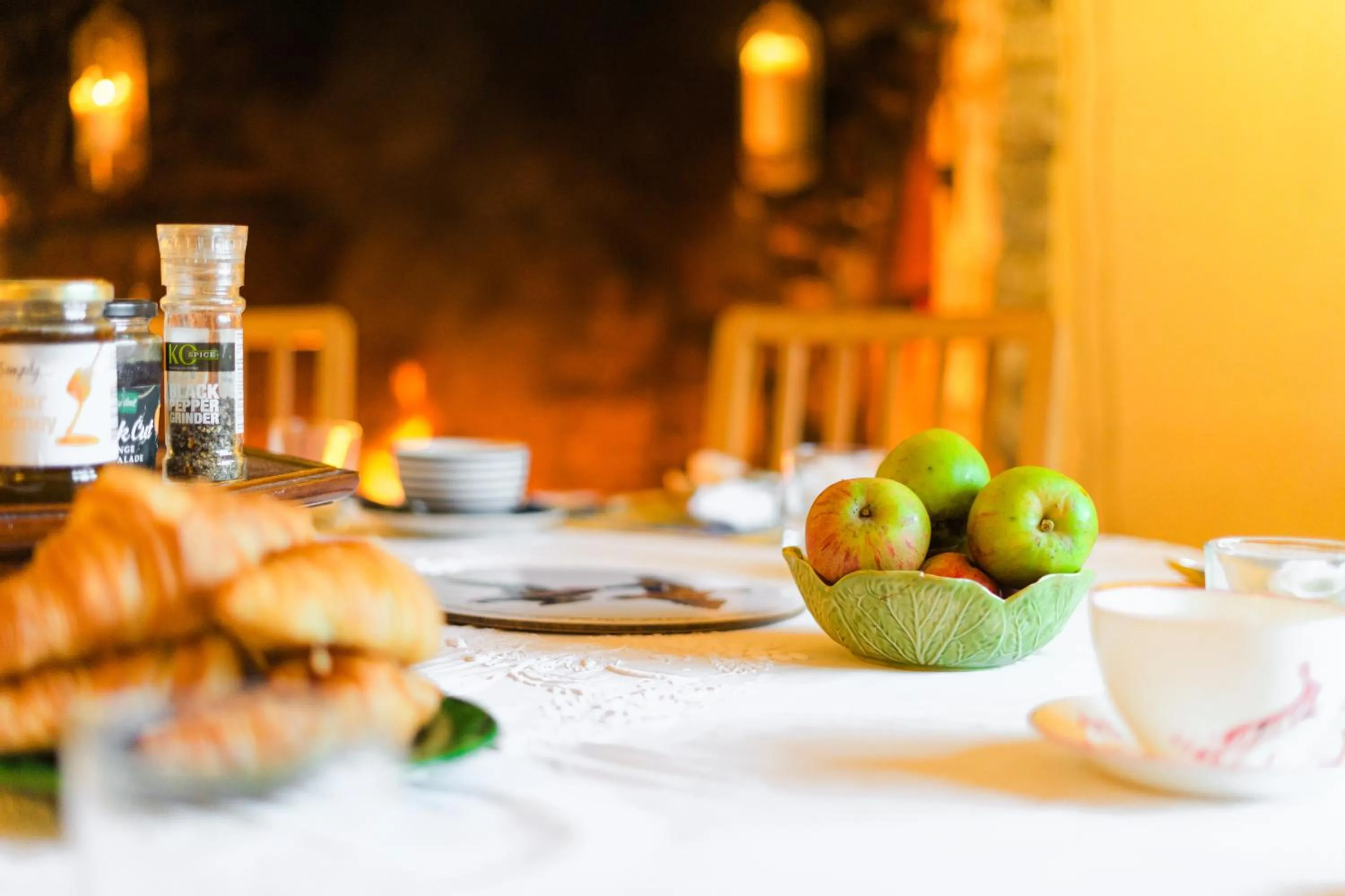 Breakfast in Hollamoor Farm