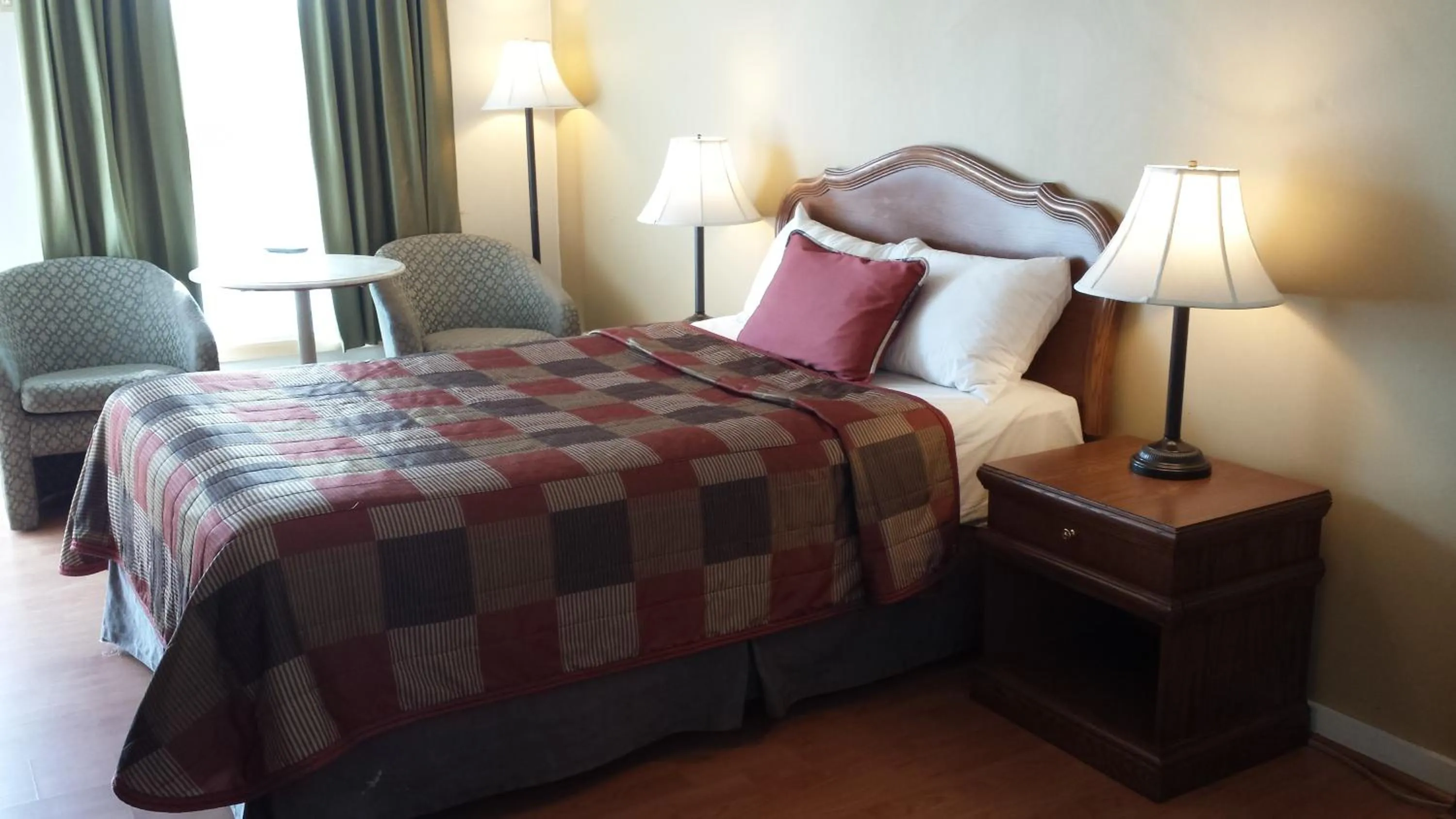 Bed in Motel Iberville