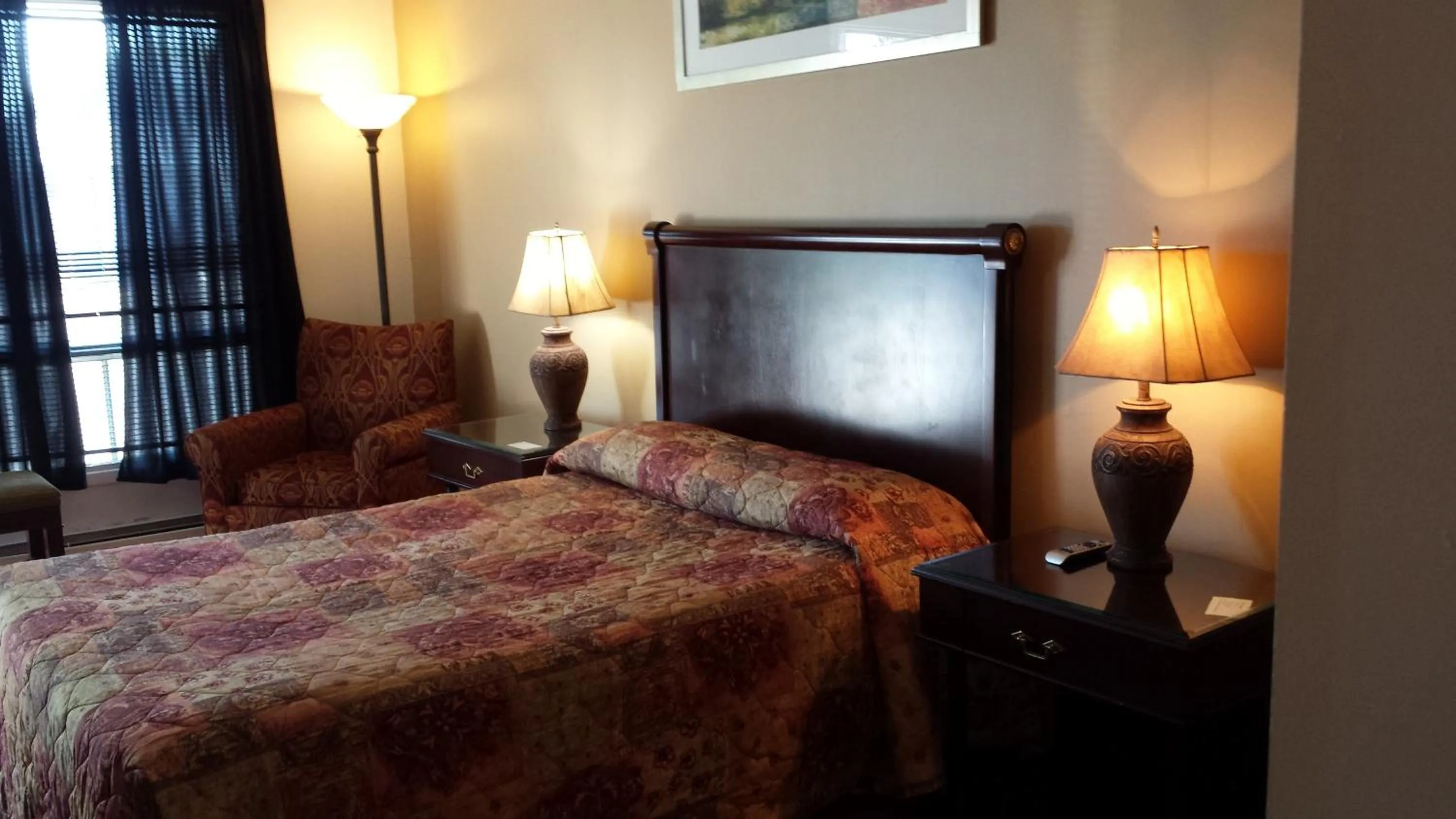 Bed in Motel Iberville
