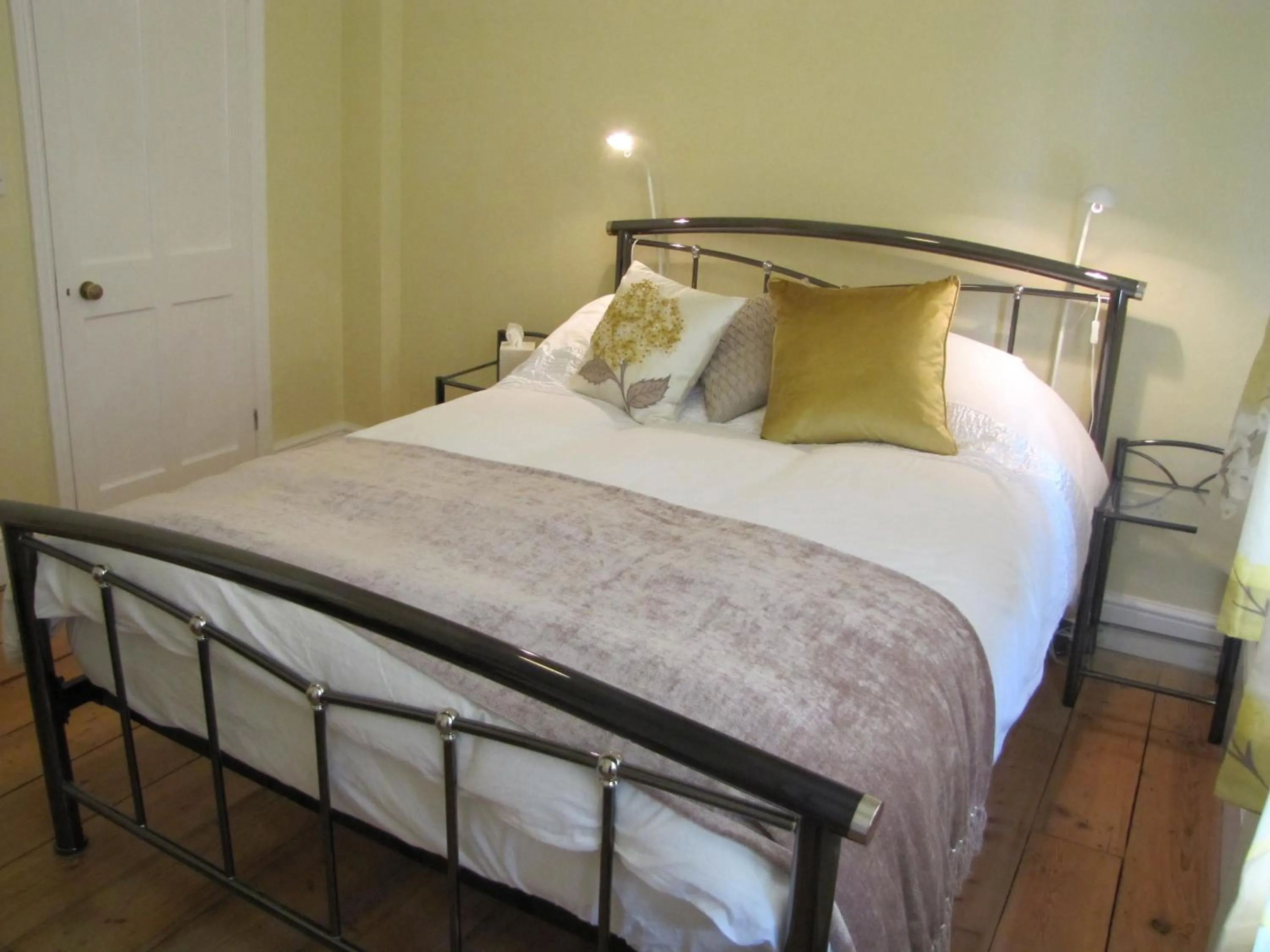 Bed in The Old Vicarage B&B