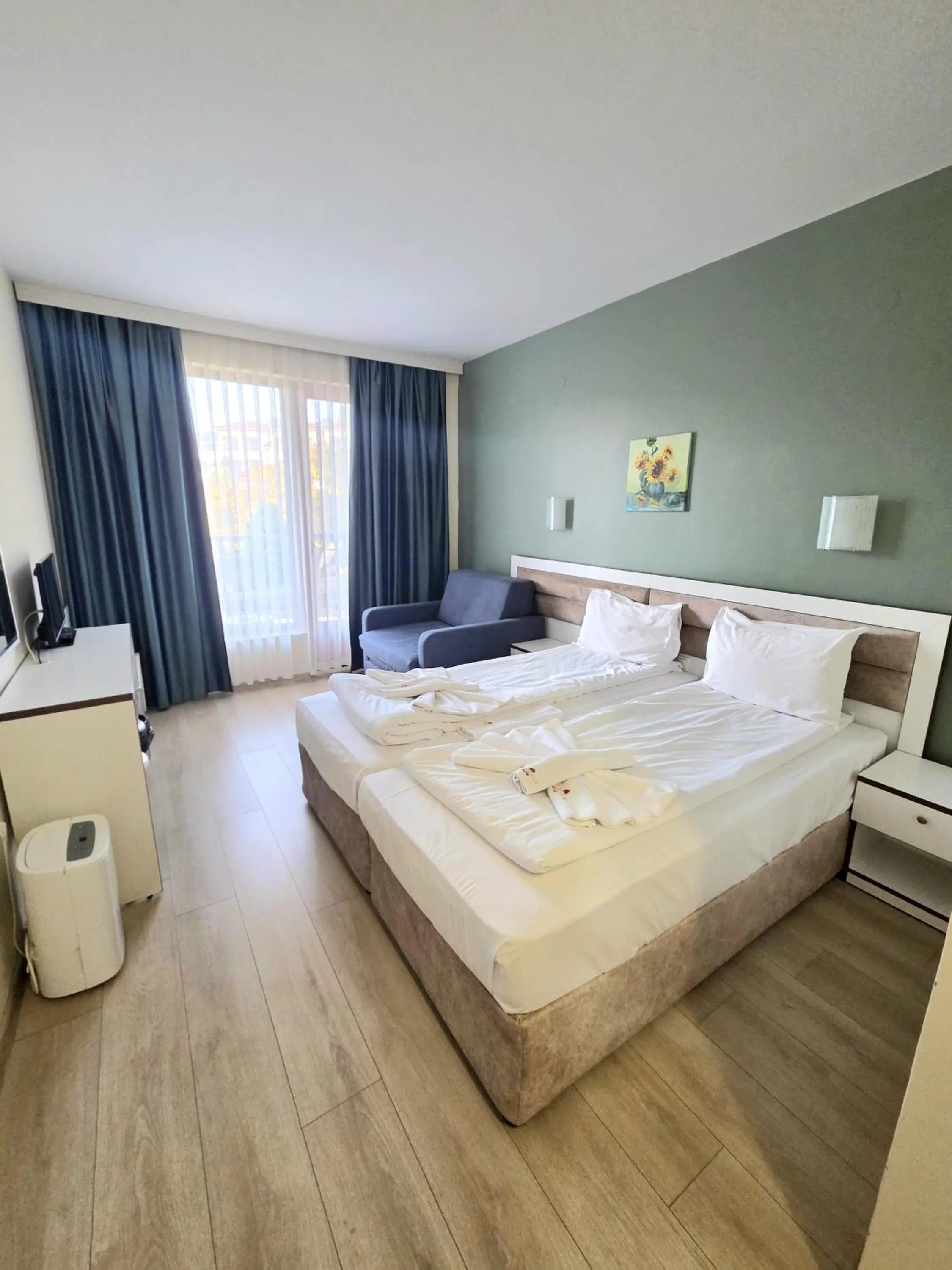 Bed in Elegance Spa Hotel