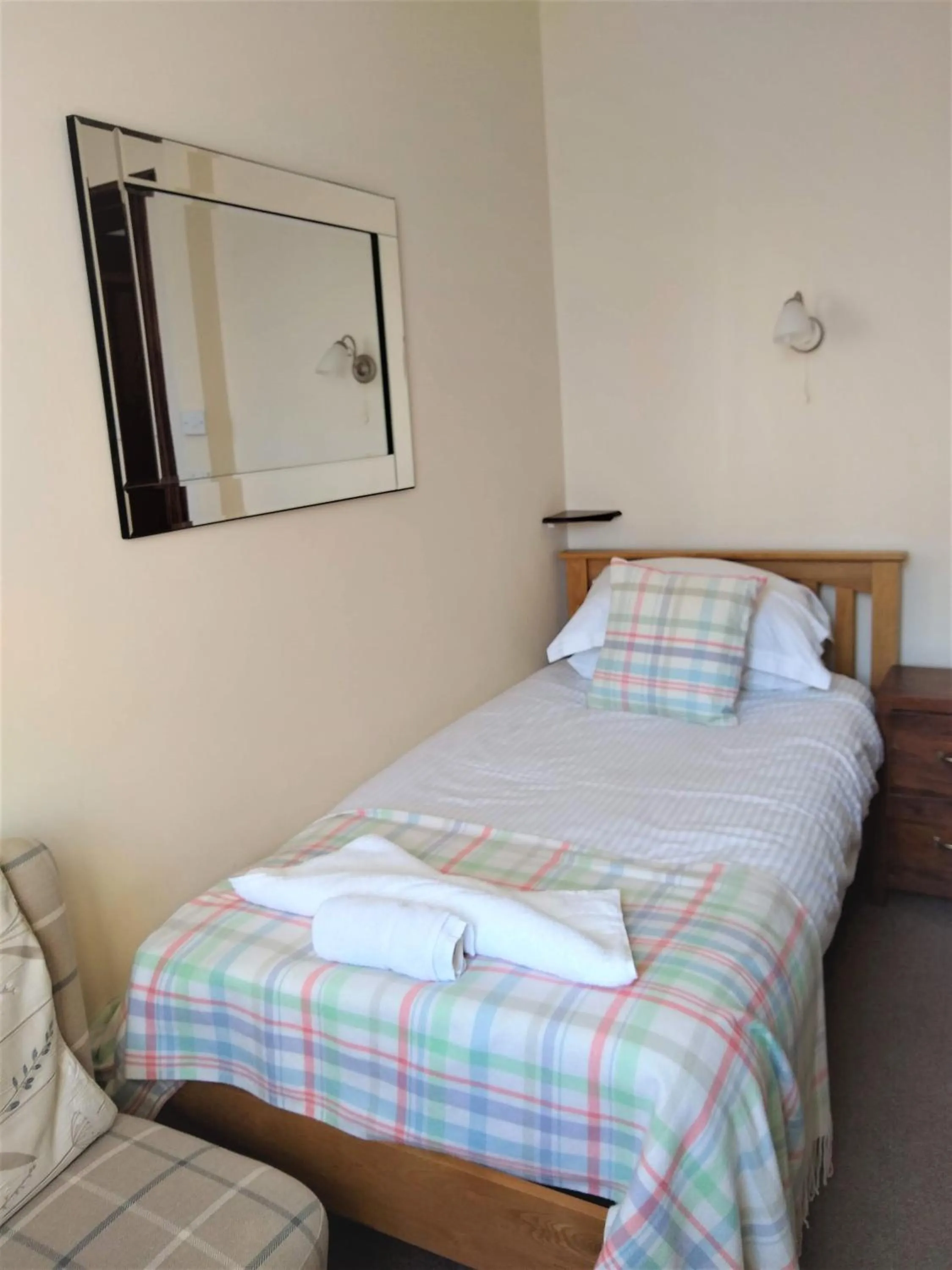 Bedroom, Bed in Solheim Guest House