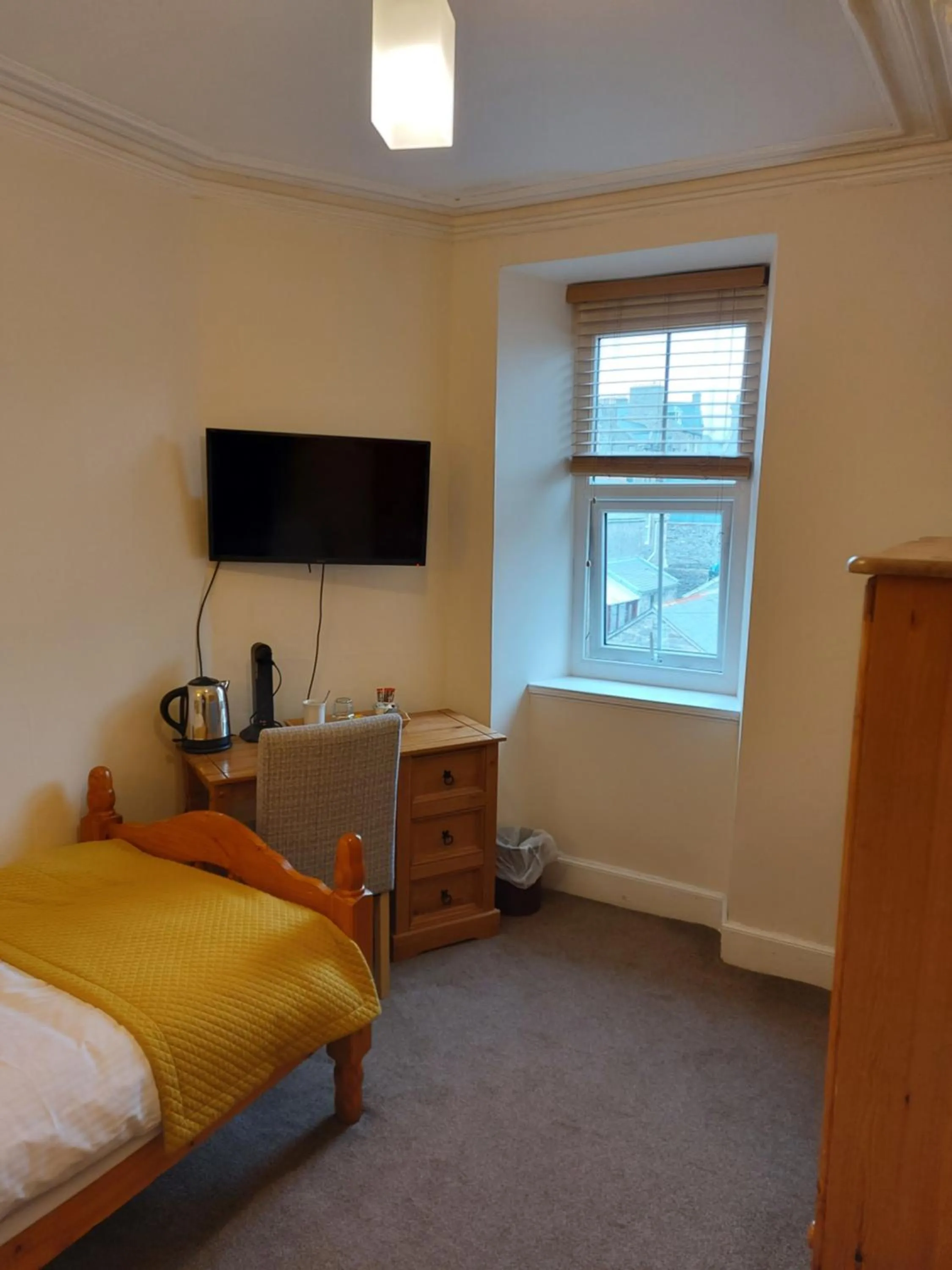 Bedroom, Bed in Solheim Guest House