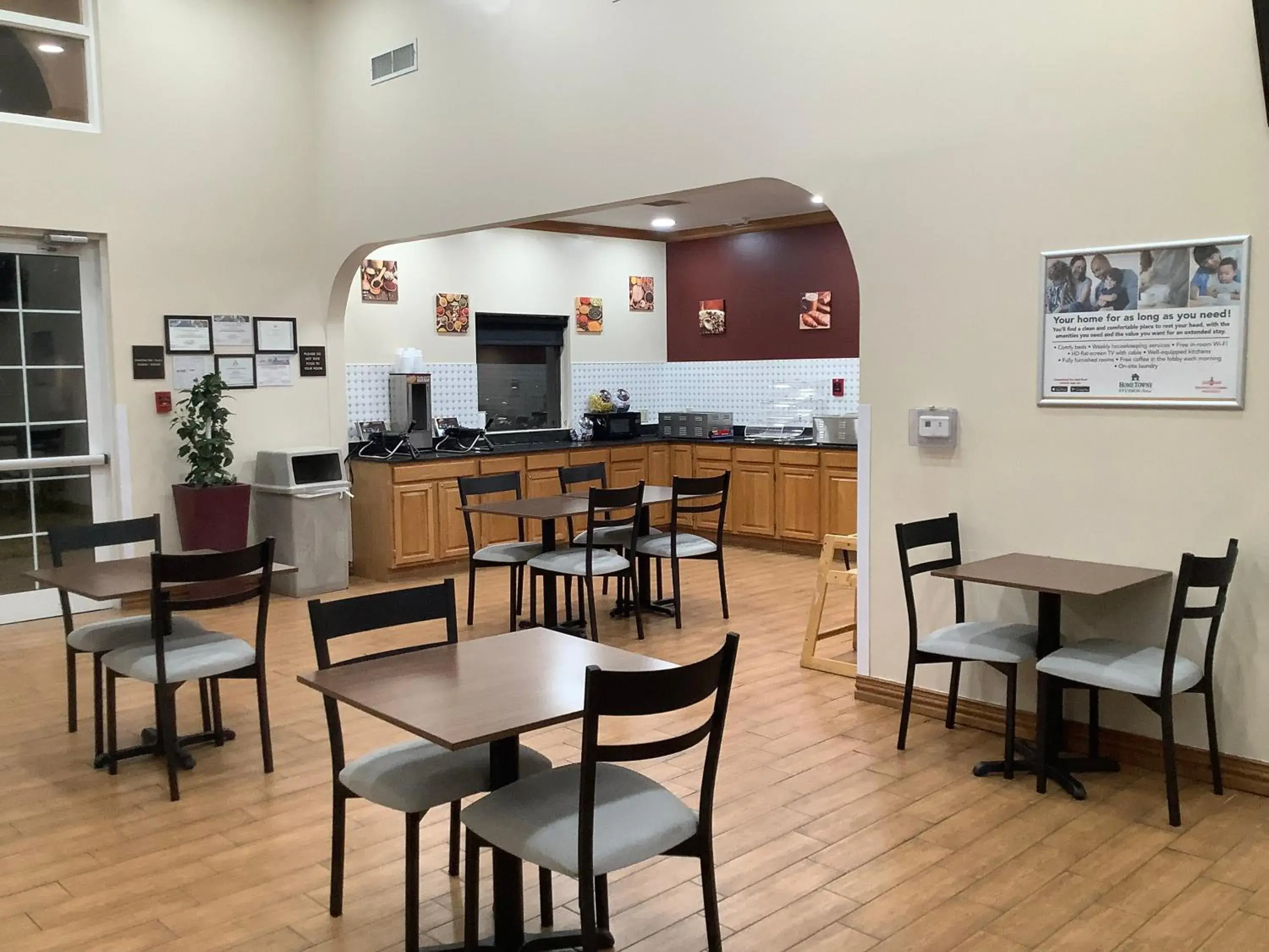 Breakfast in Red Roof Inn Amarillo West Breakfast in Red Roof Inn Amarillo West