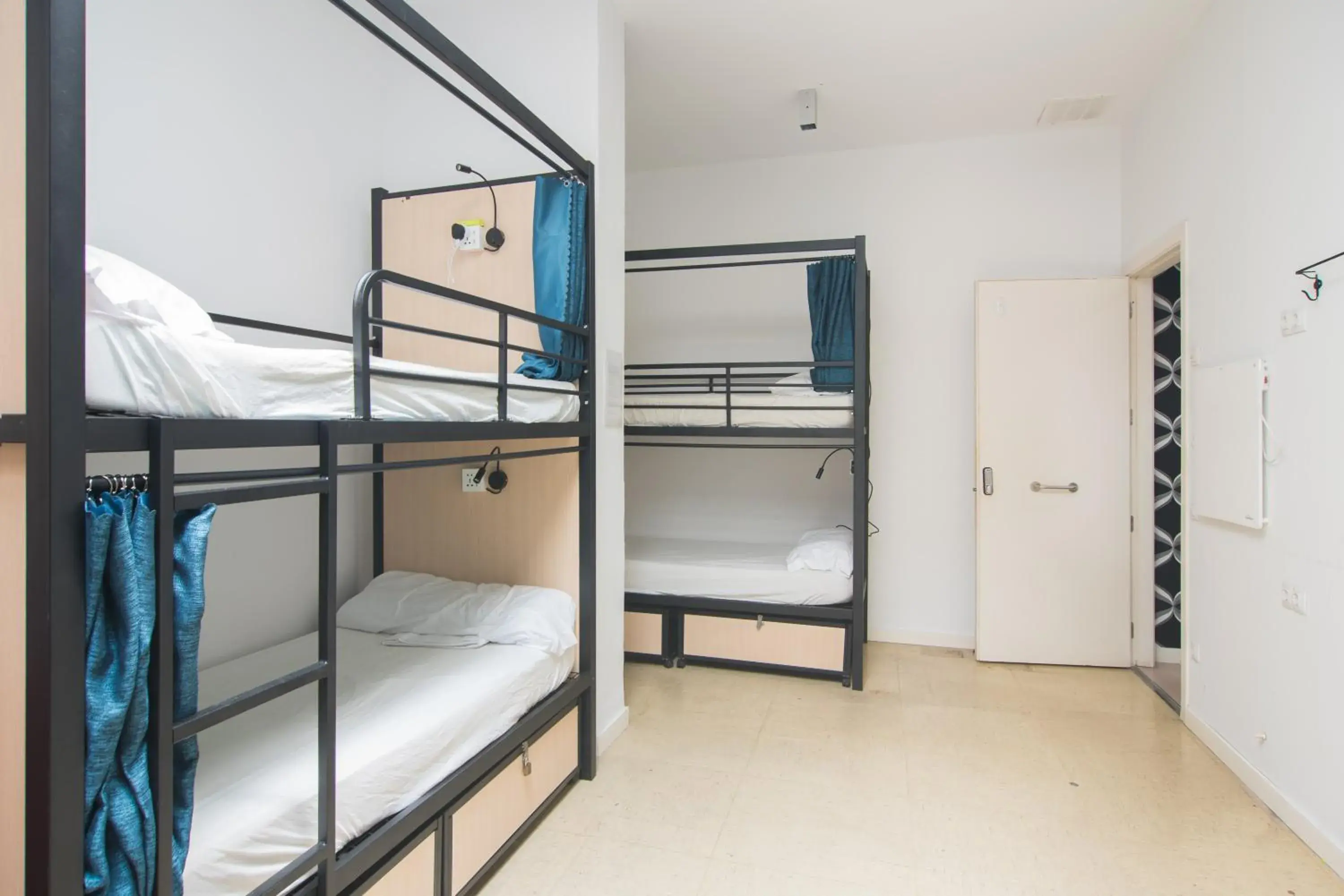 bunk bed, Bed in No Limit Barcelona Central bunk bed, Bed in No Limit Barcelona Central