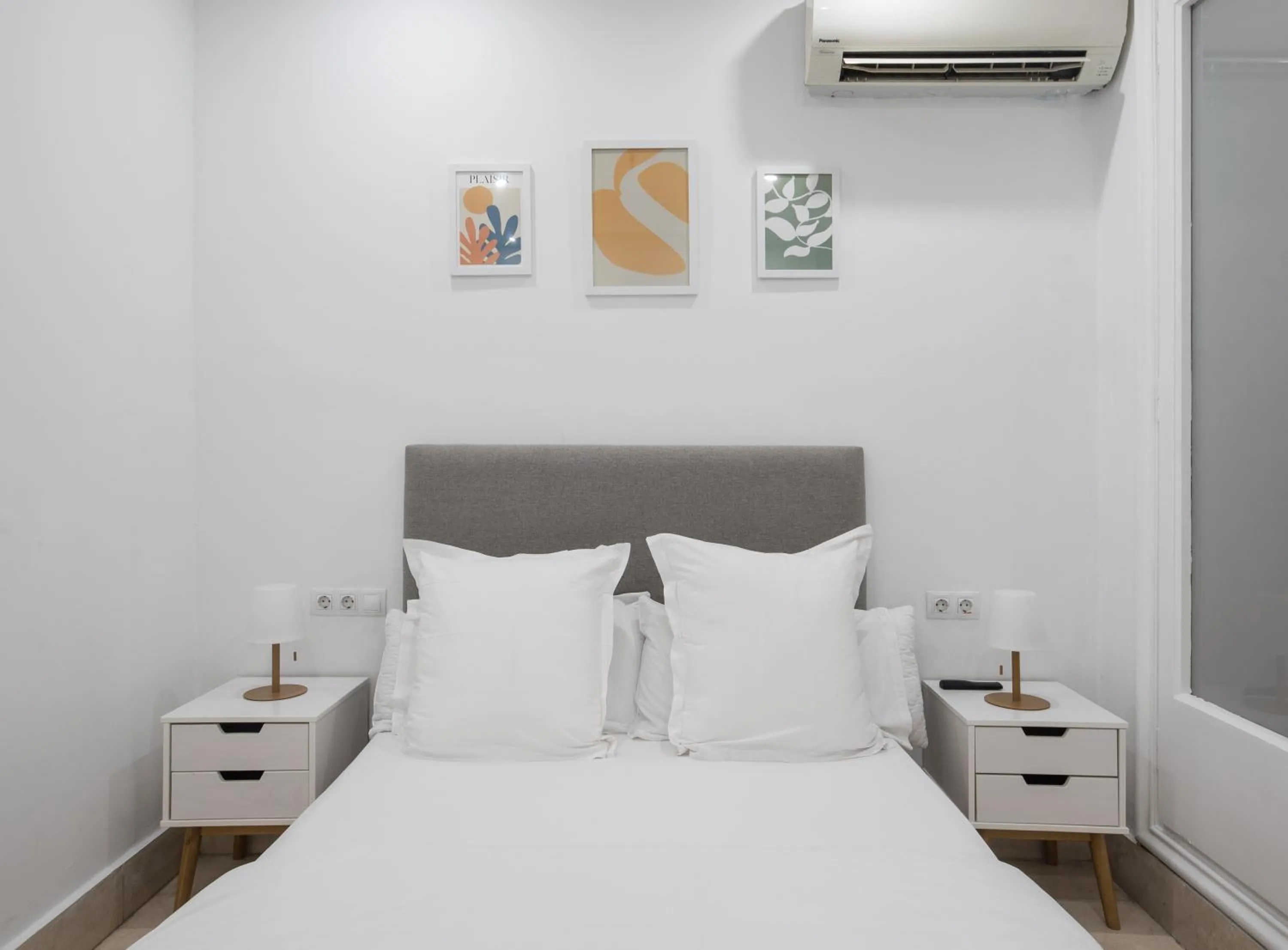 Bed in No Limit Barcelona Central