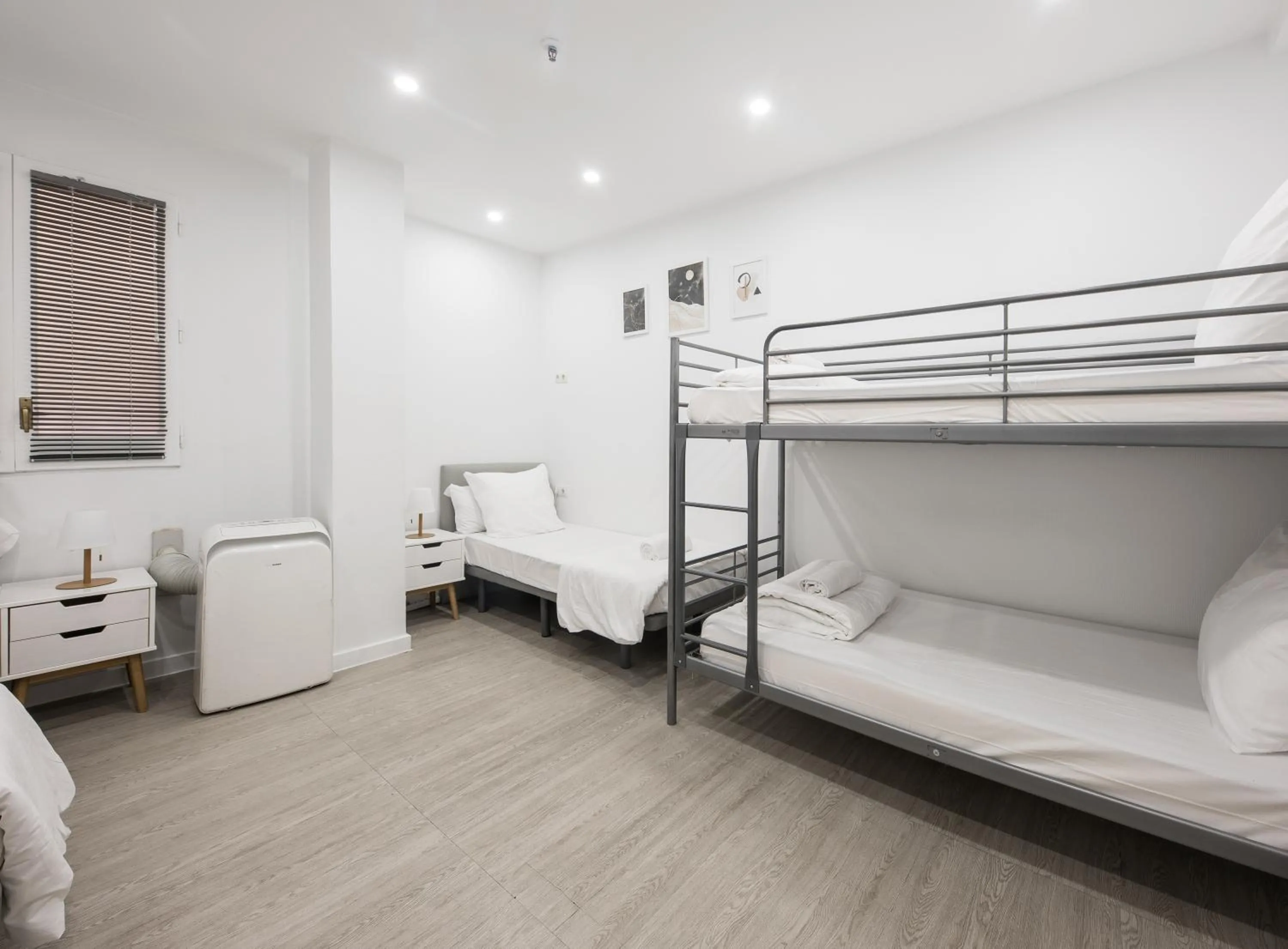 Bed in No Limit Barcelona Central