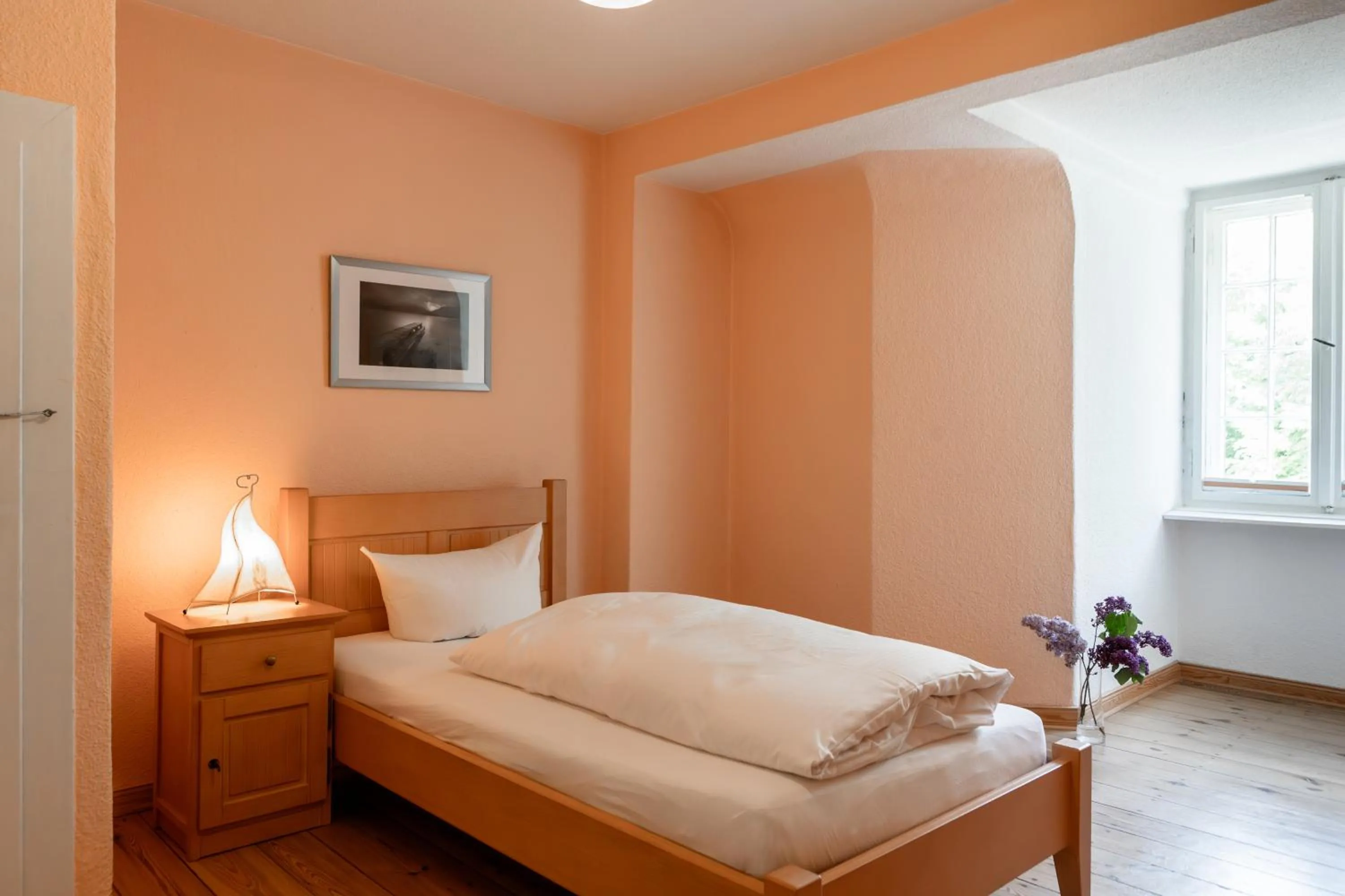 Standard Single Room with Shared Bathroom in Klosterhotel Lehnin