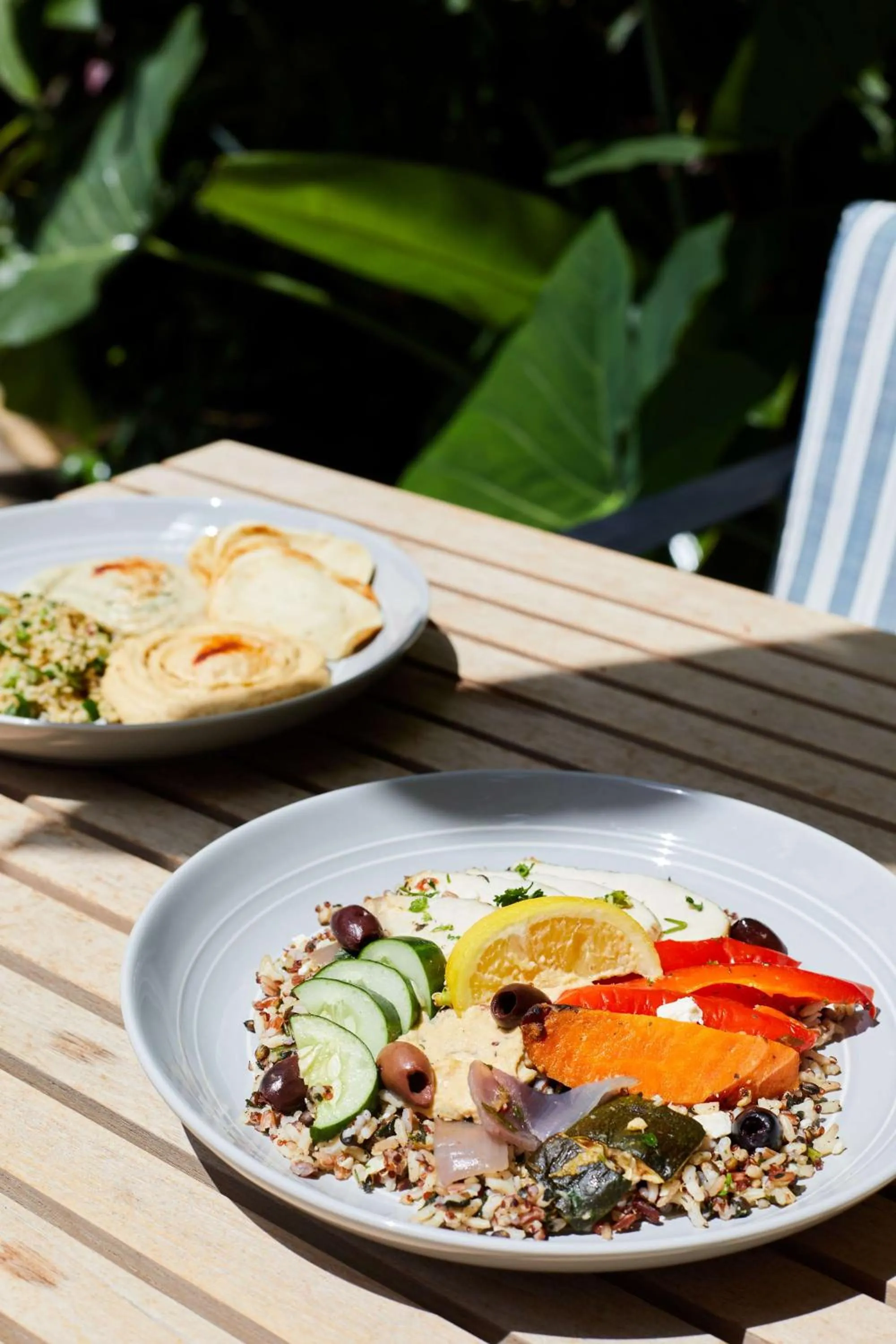 Food and drinks in Wayfinder Waikiki - Voted Top 10 Best Hotels in Hawaii!