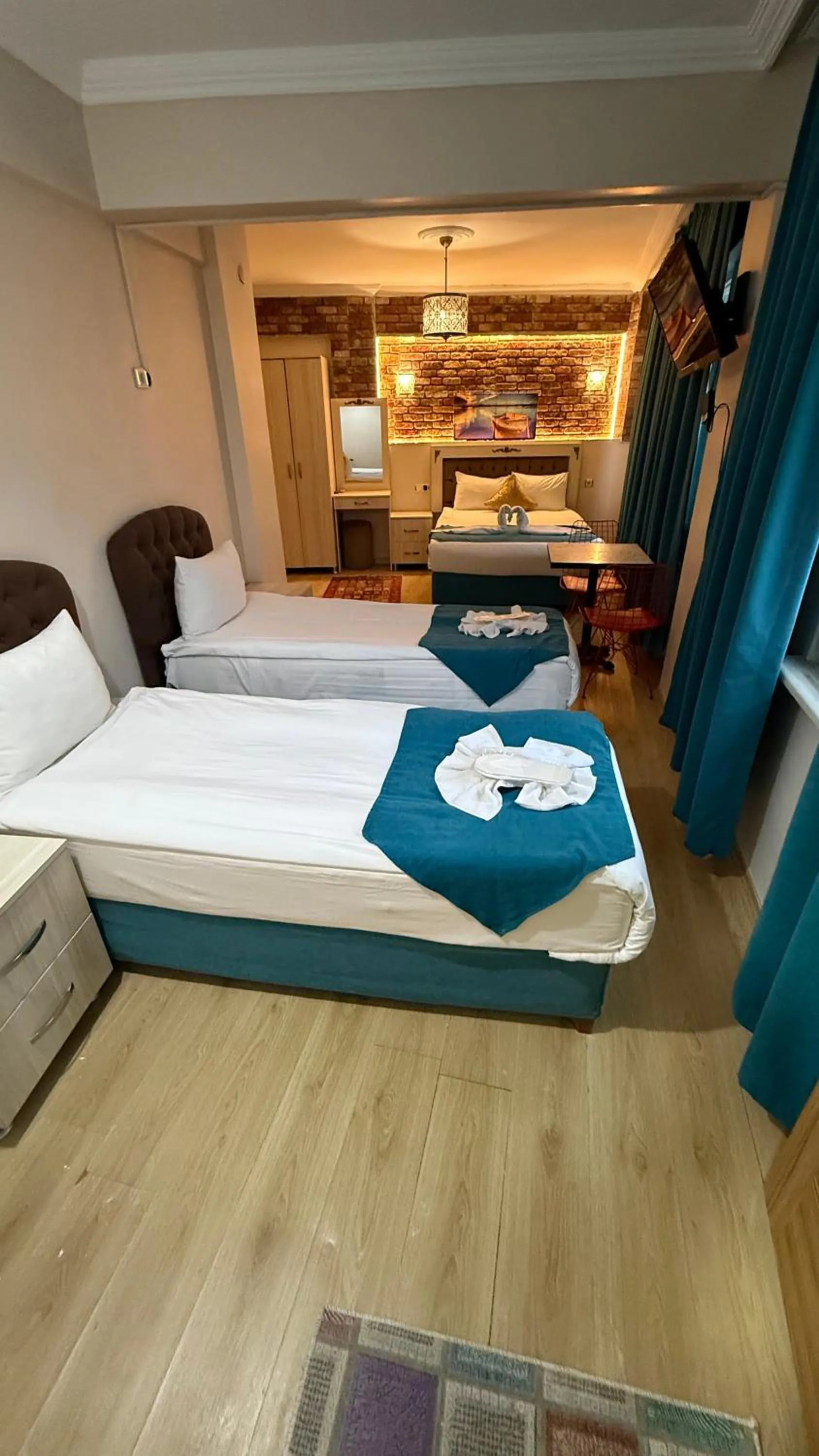 Bedroom, Bed in Galaxy Hotel Sultanahmet