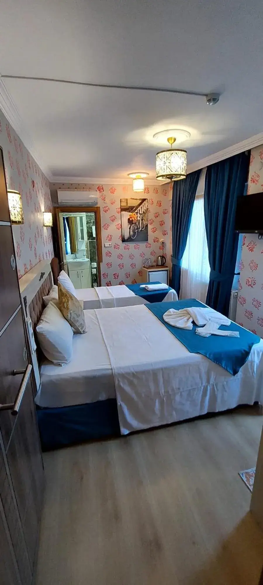 Standard Double Room in Galaxy Hotel Sultanahmet Standard Double Room in Galaxy Hotel Sultanahmet