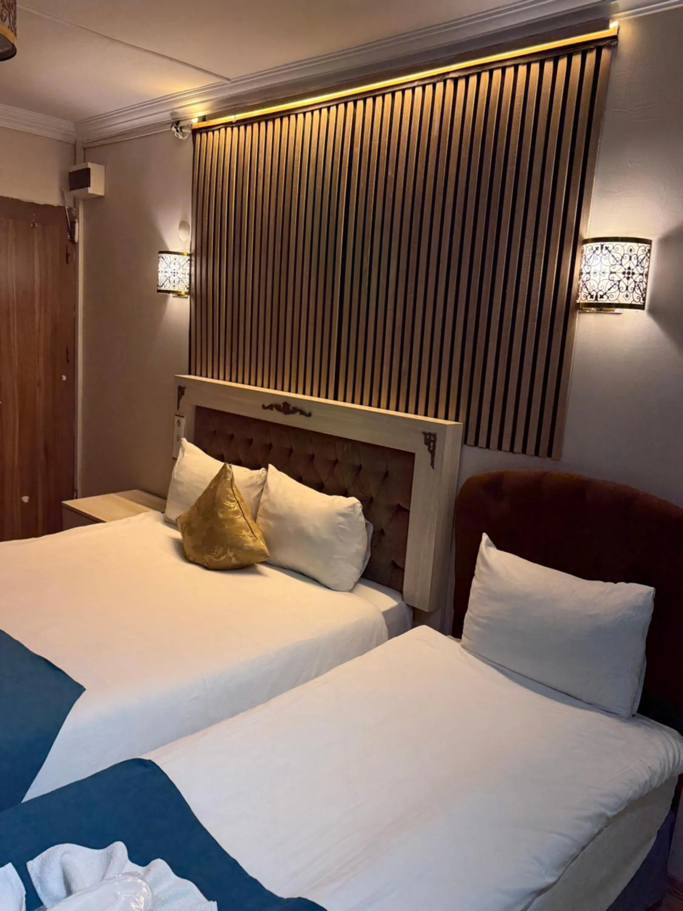 Bedroom, Bed in Galaxy Hotel Sultanahmet