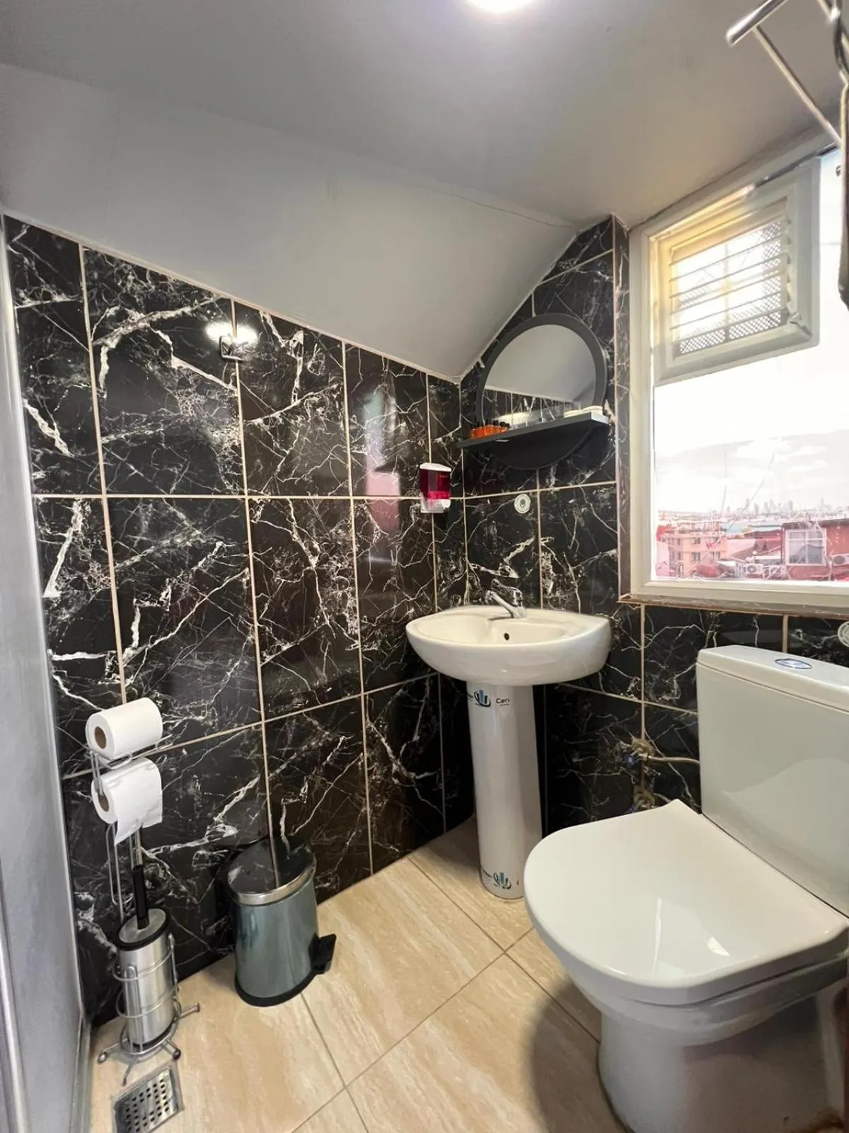 Shower in Galaxy Hotel Sultanahmet