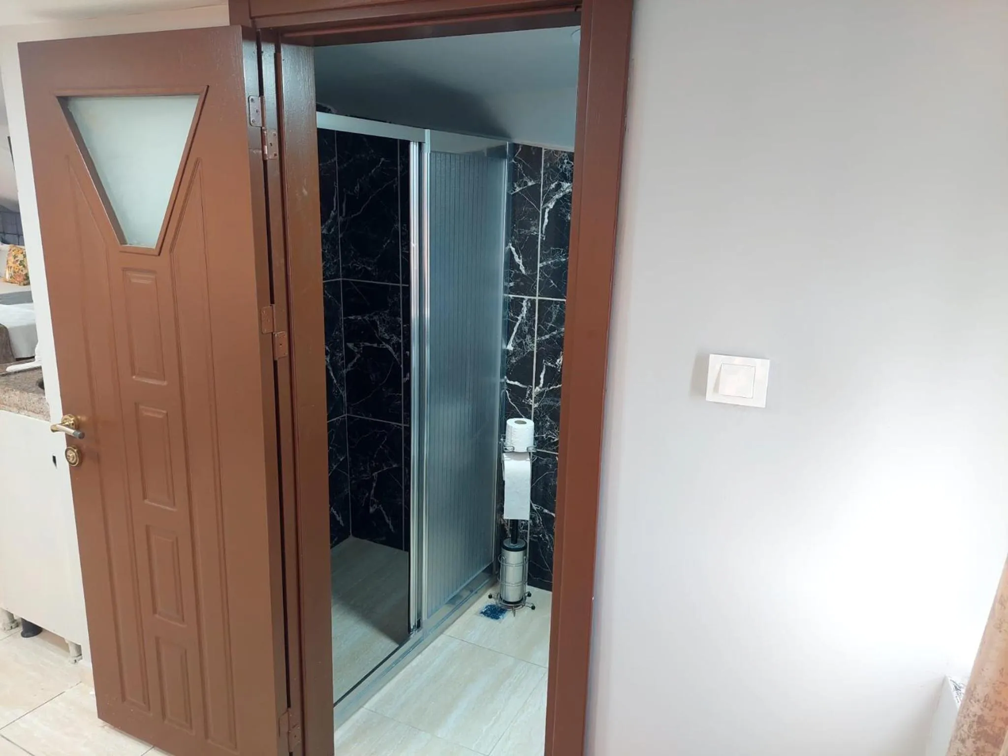 Shower in Galaxy Hotel Sultanahmet