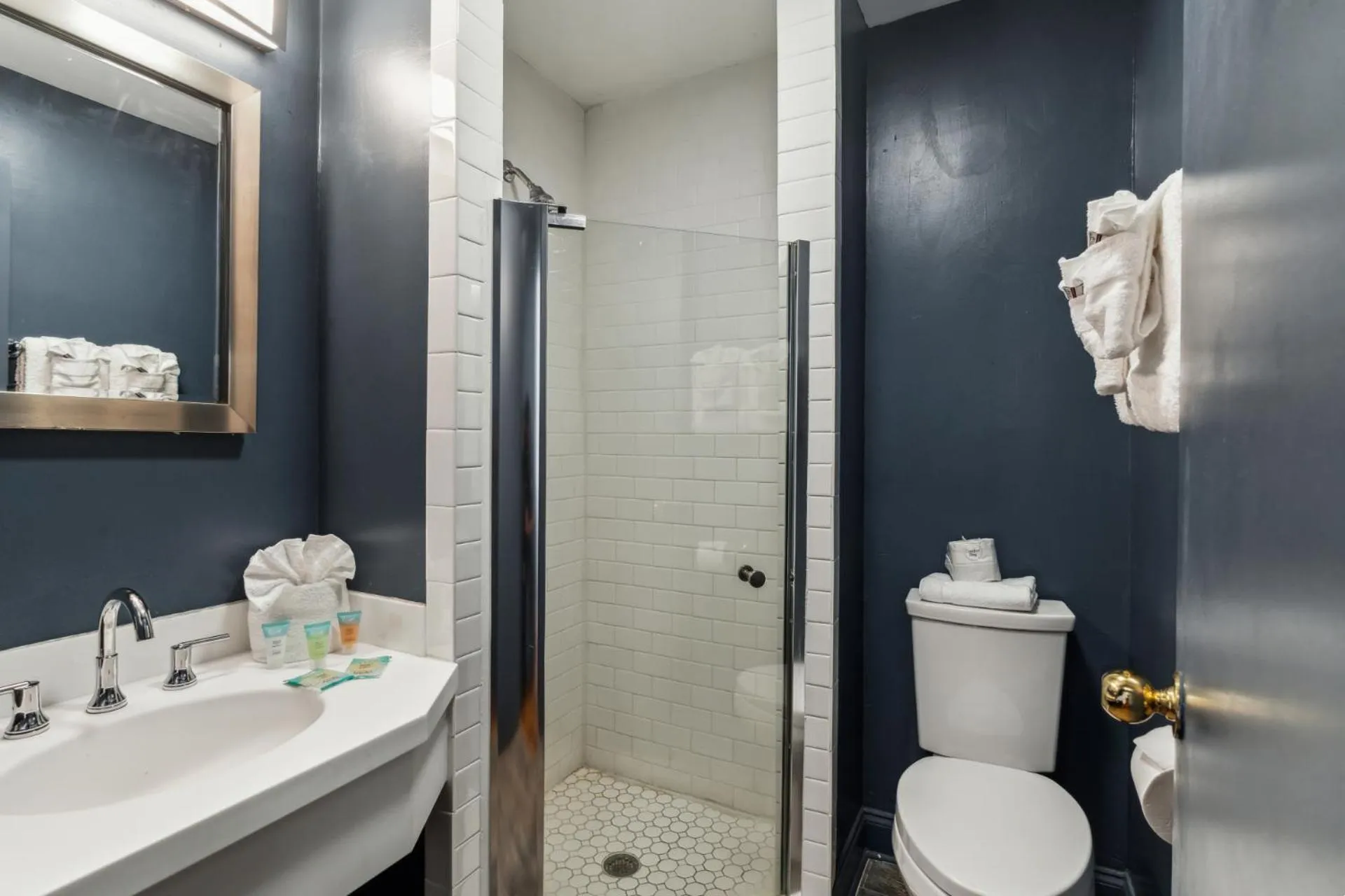 Shower in Maison Saint Charles