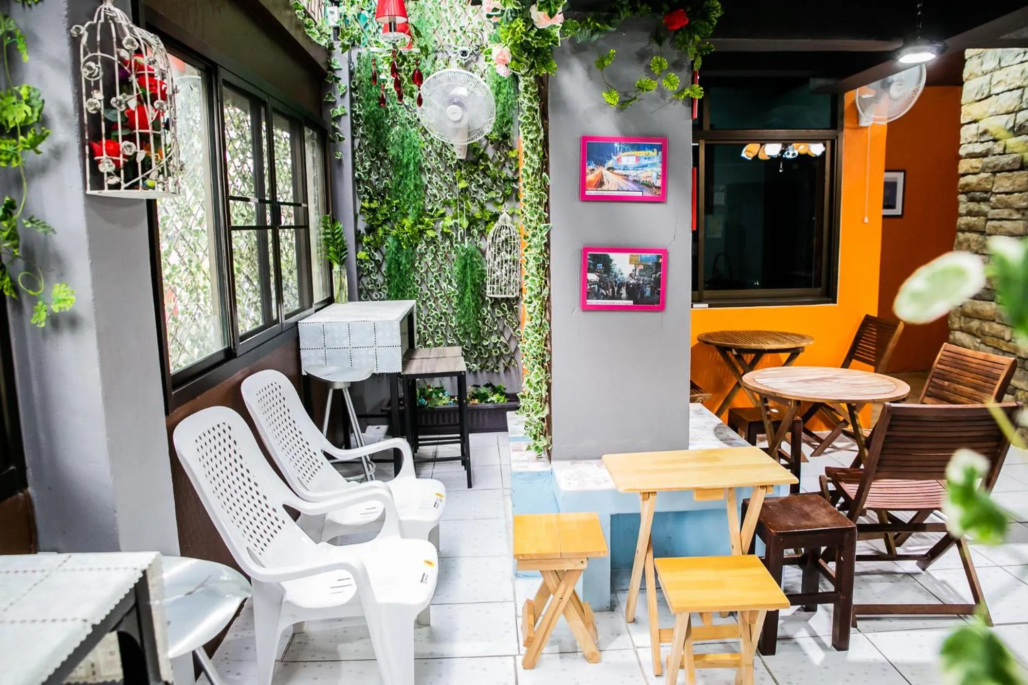 Restaurant/places to eat in Bangkok Canale Home at Khaosarn
