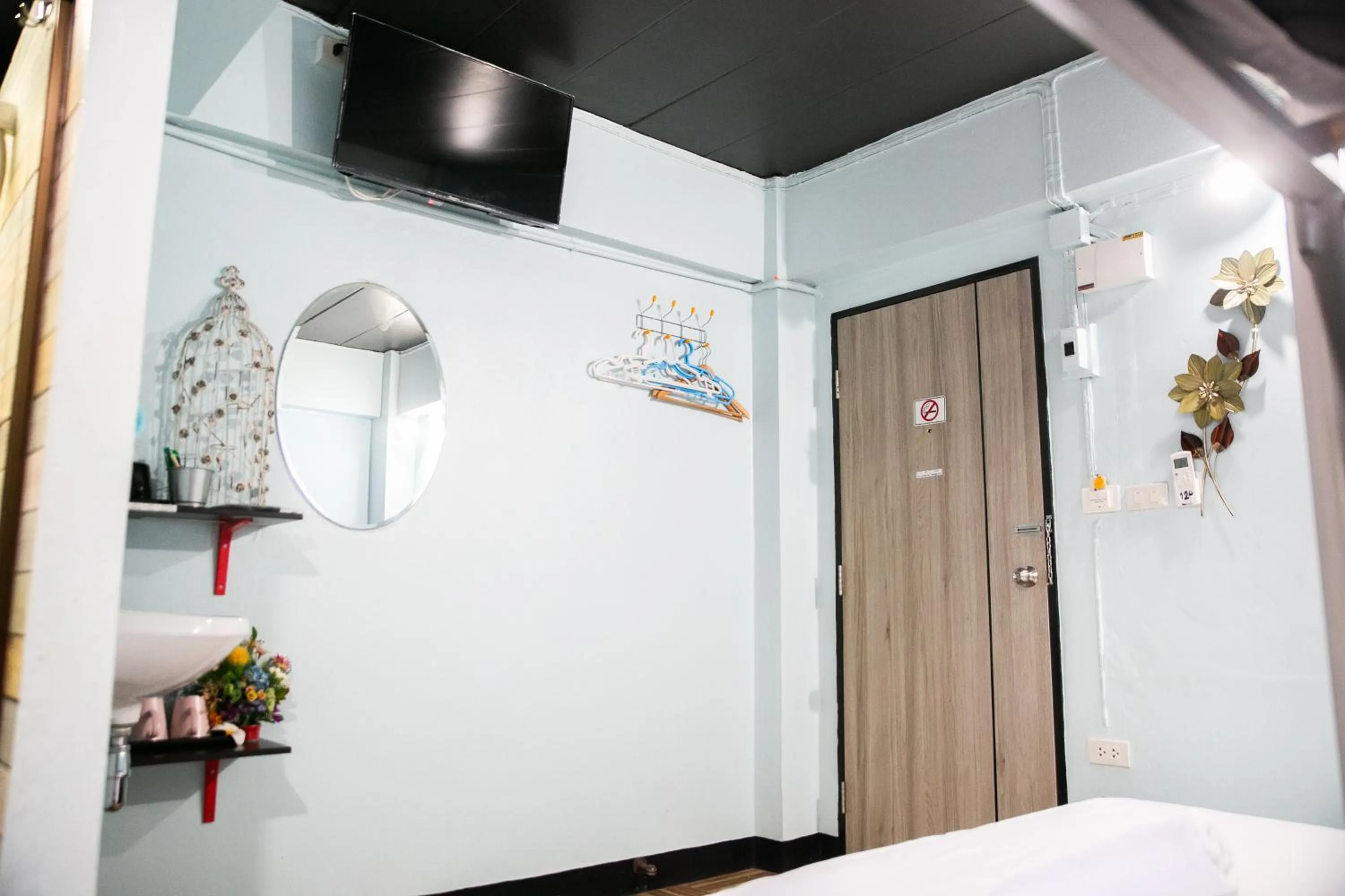 Bed in Bangkok Canale Home at Khaosarn