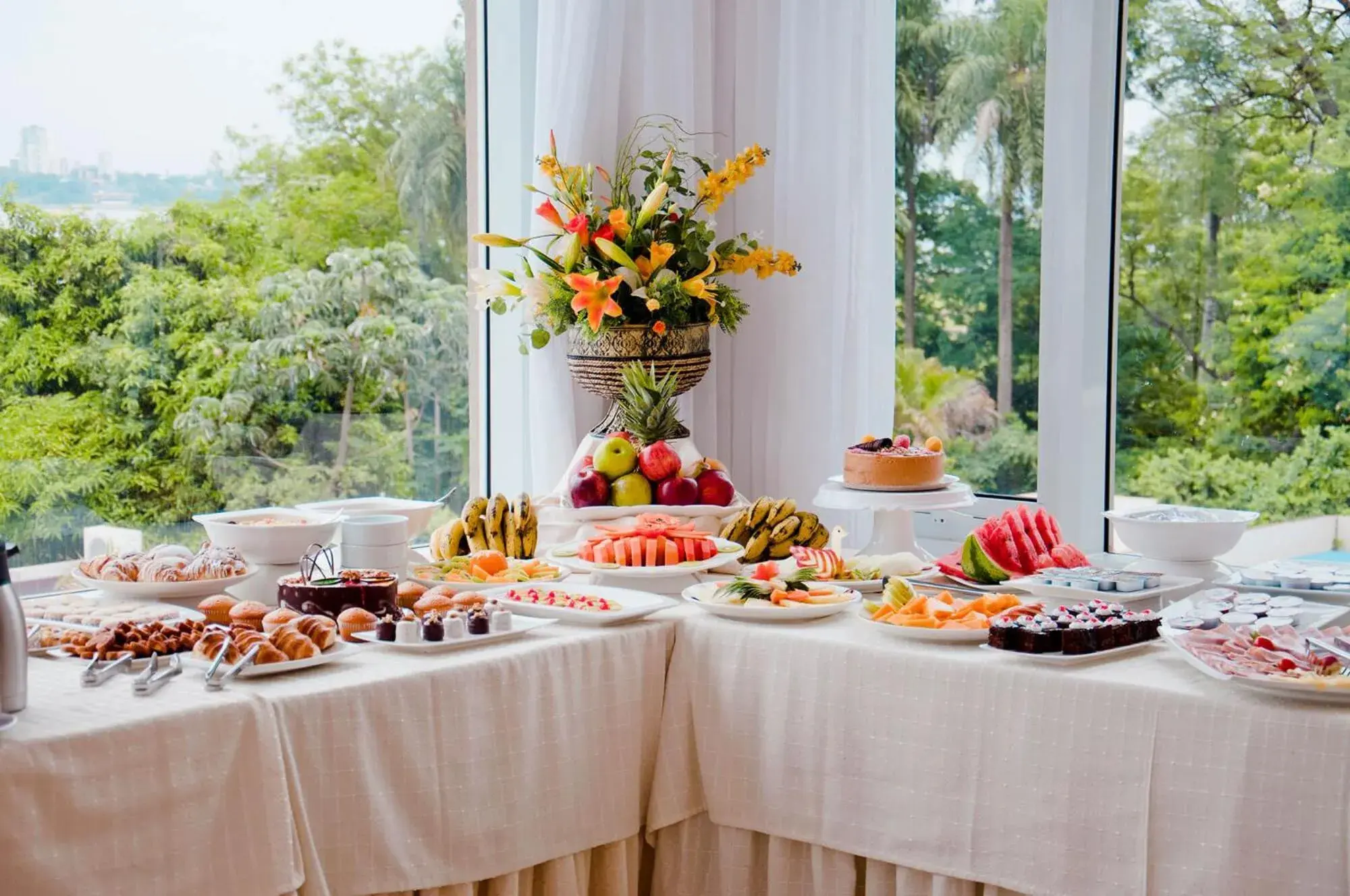 Breakfast in De la Trinidad Hotel