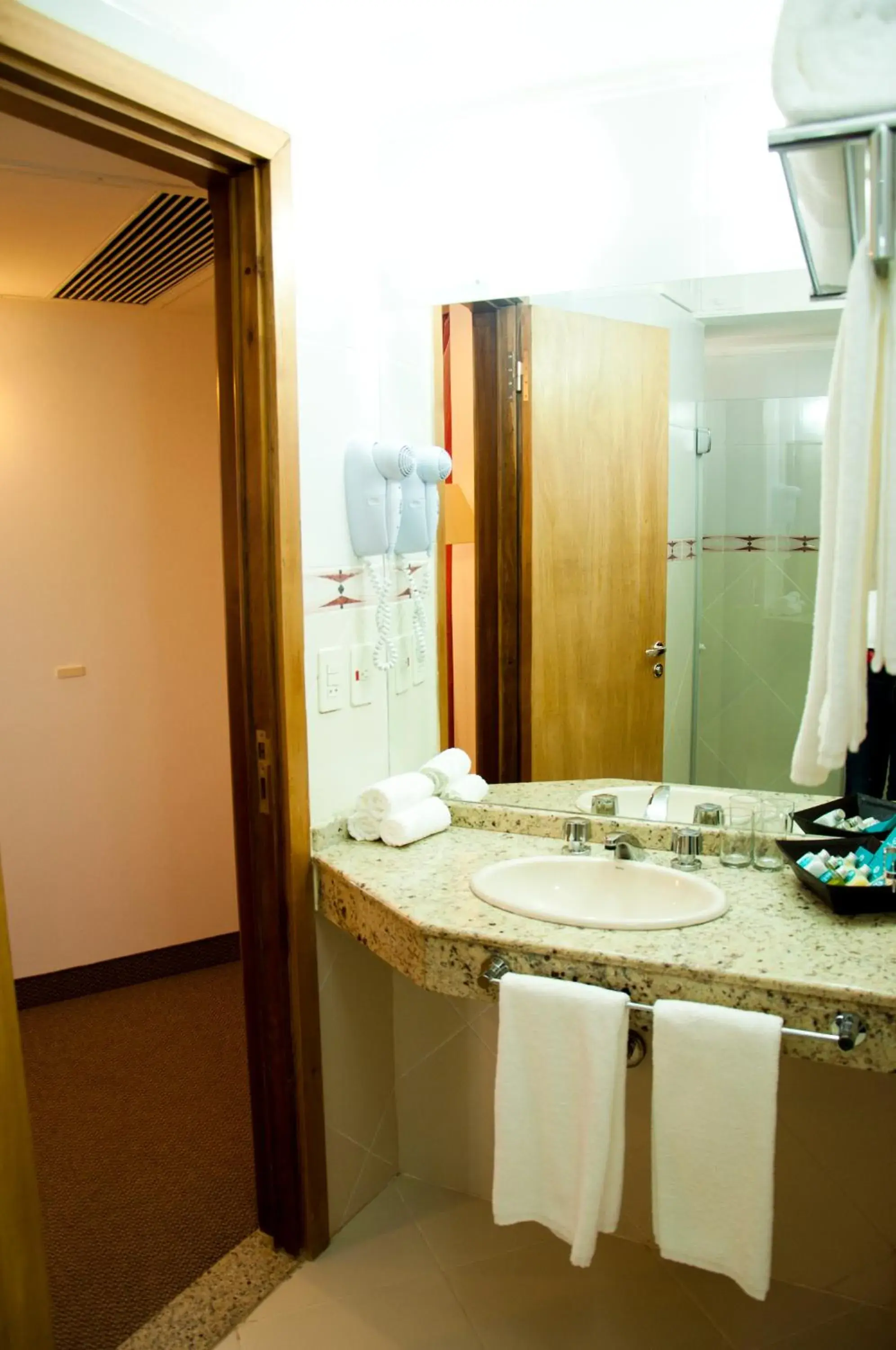 Bathroom in De la Trinidad Hotel