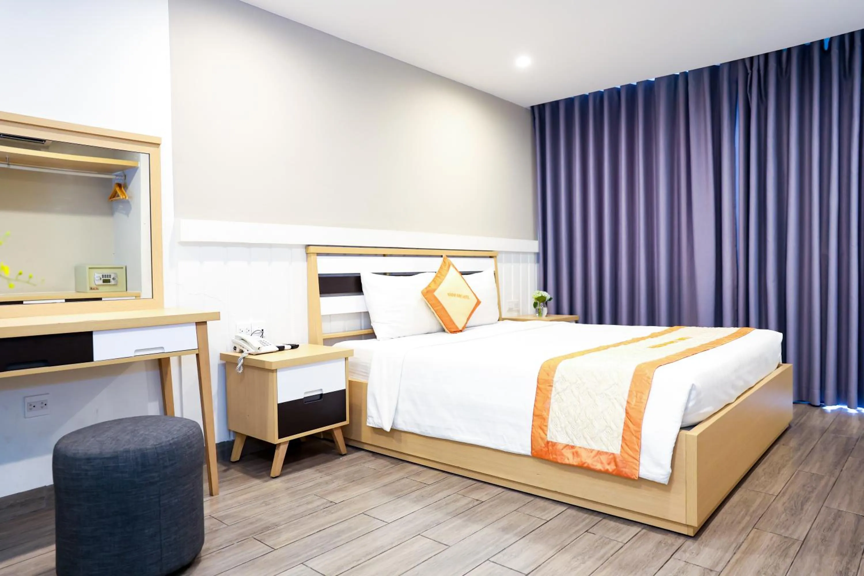 Bed in Warm Ways Hotel & Serviced Apartments