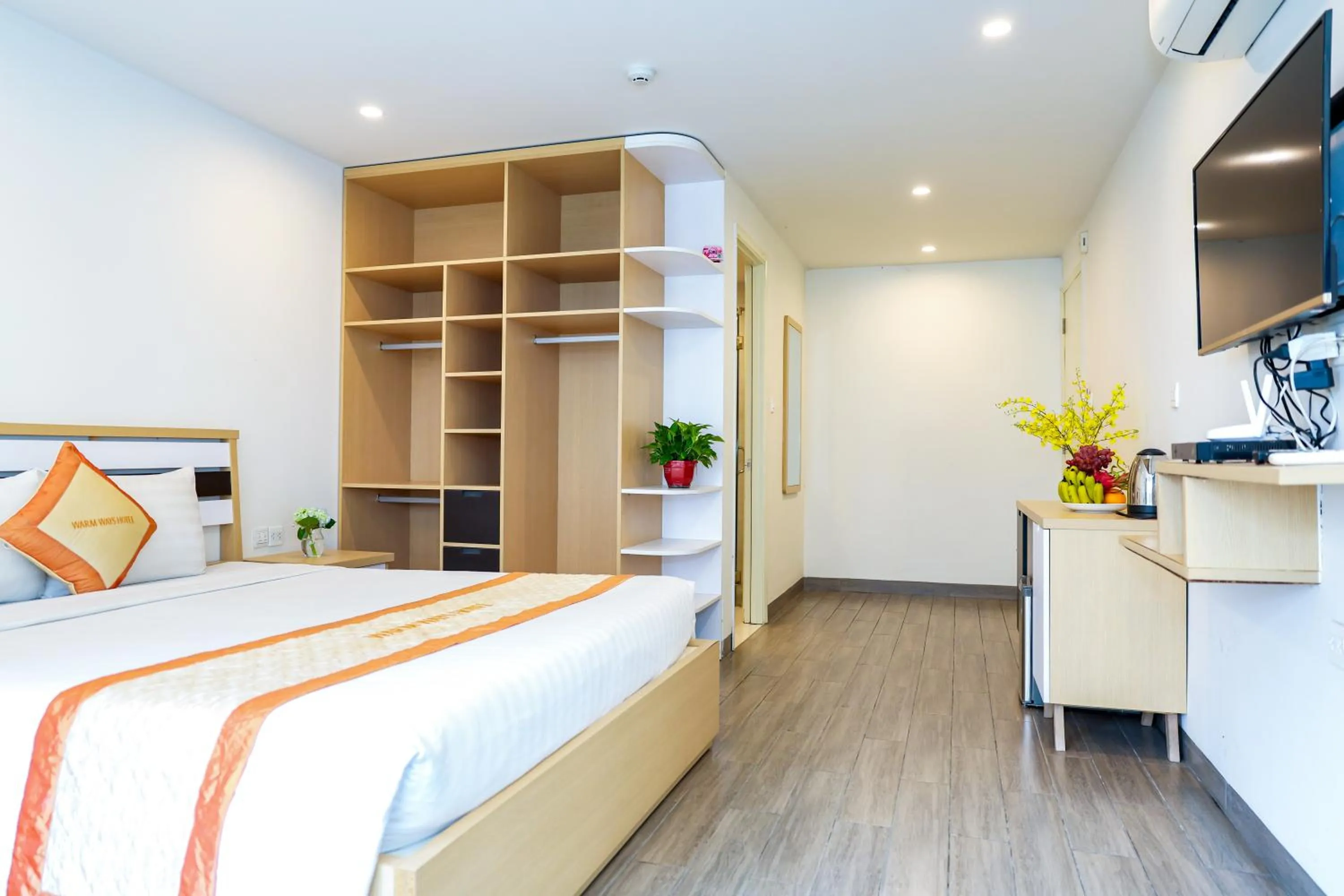 Bed in Warm Ways Hotel & Serviced Apartments