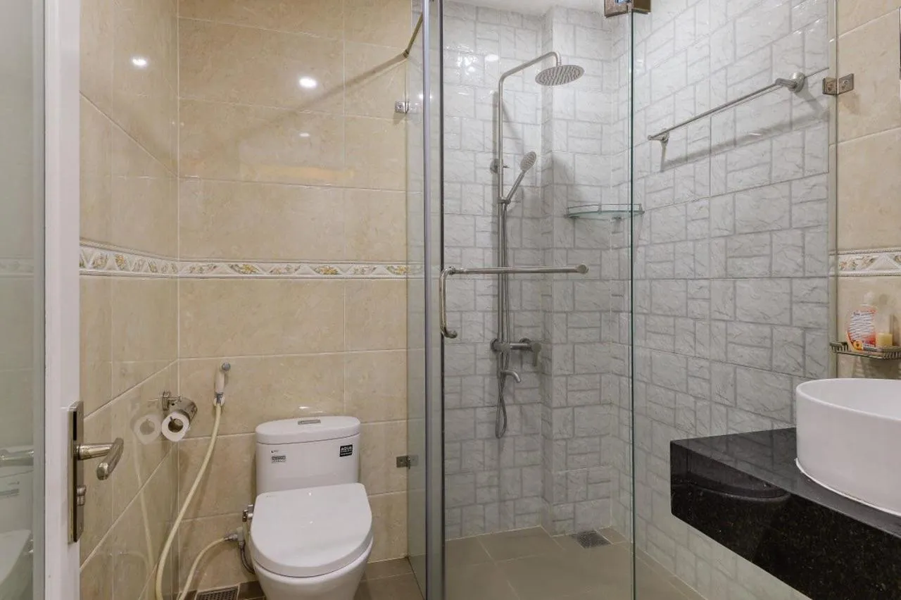 Toilet in Warm Ways 3 Hotel & Serviced Apartments