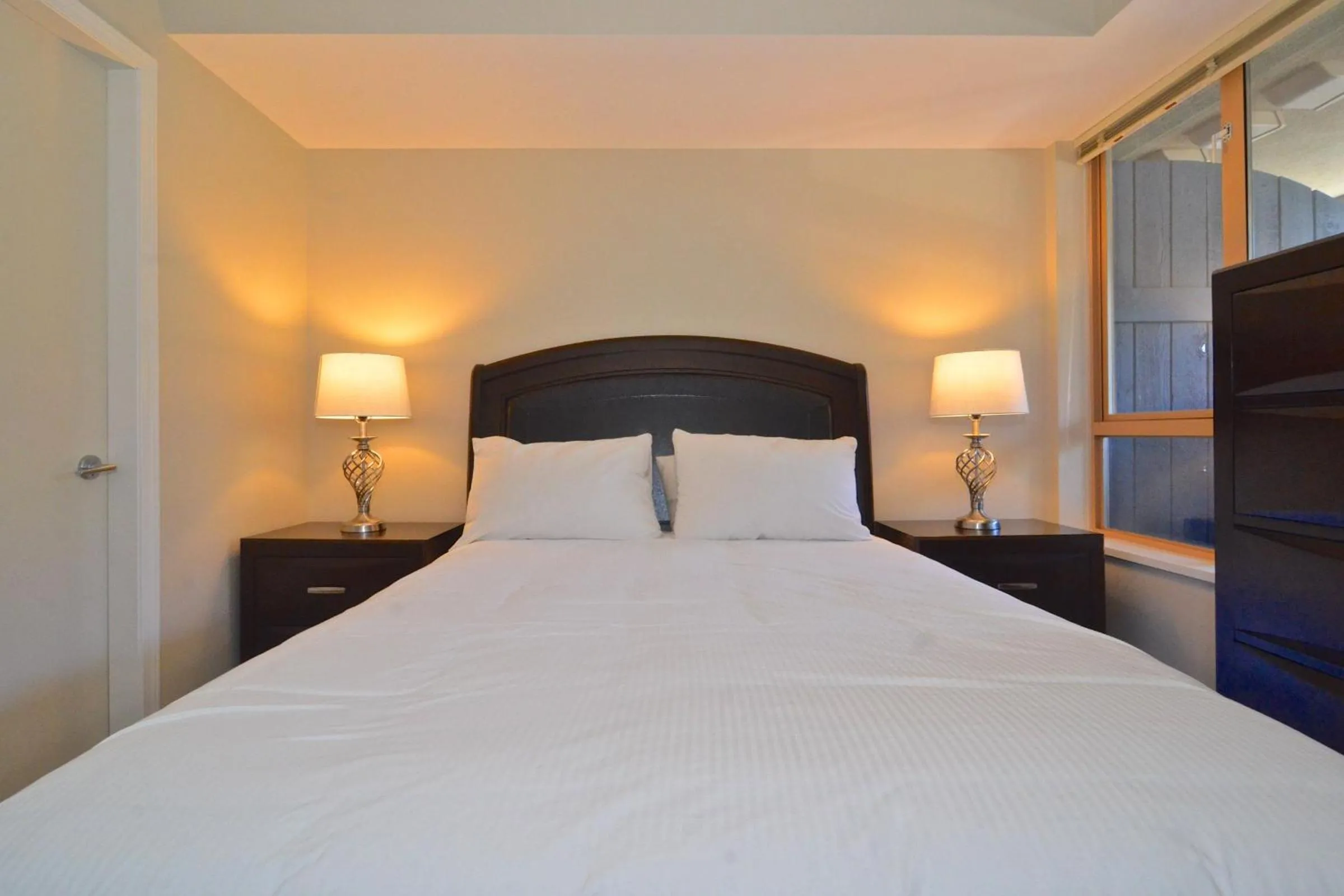 Bed in Whistler Blackcomb Vacation Rentals - Village North