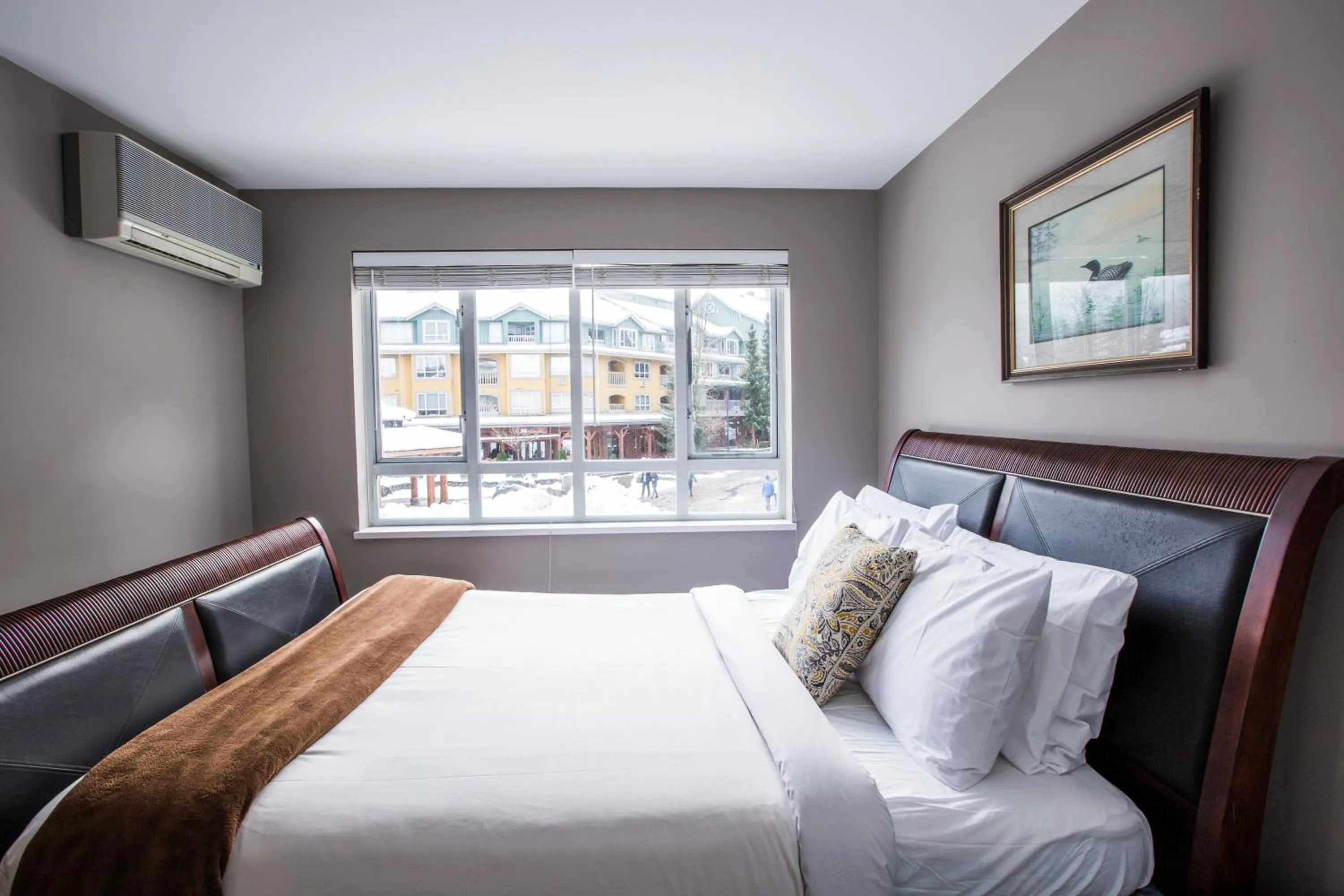 Bedroom, Bed in Whistler Blackcomb Vacation Rentals - Village North
