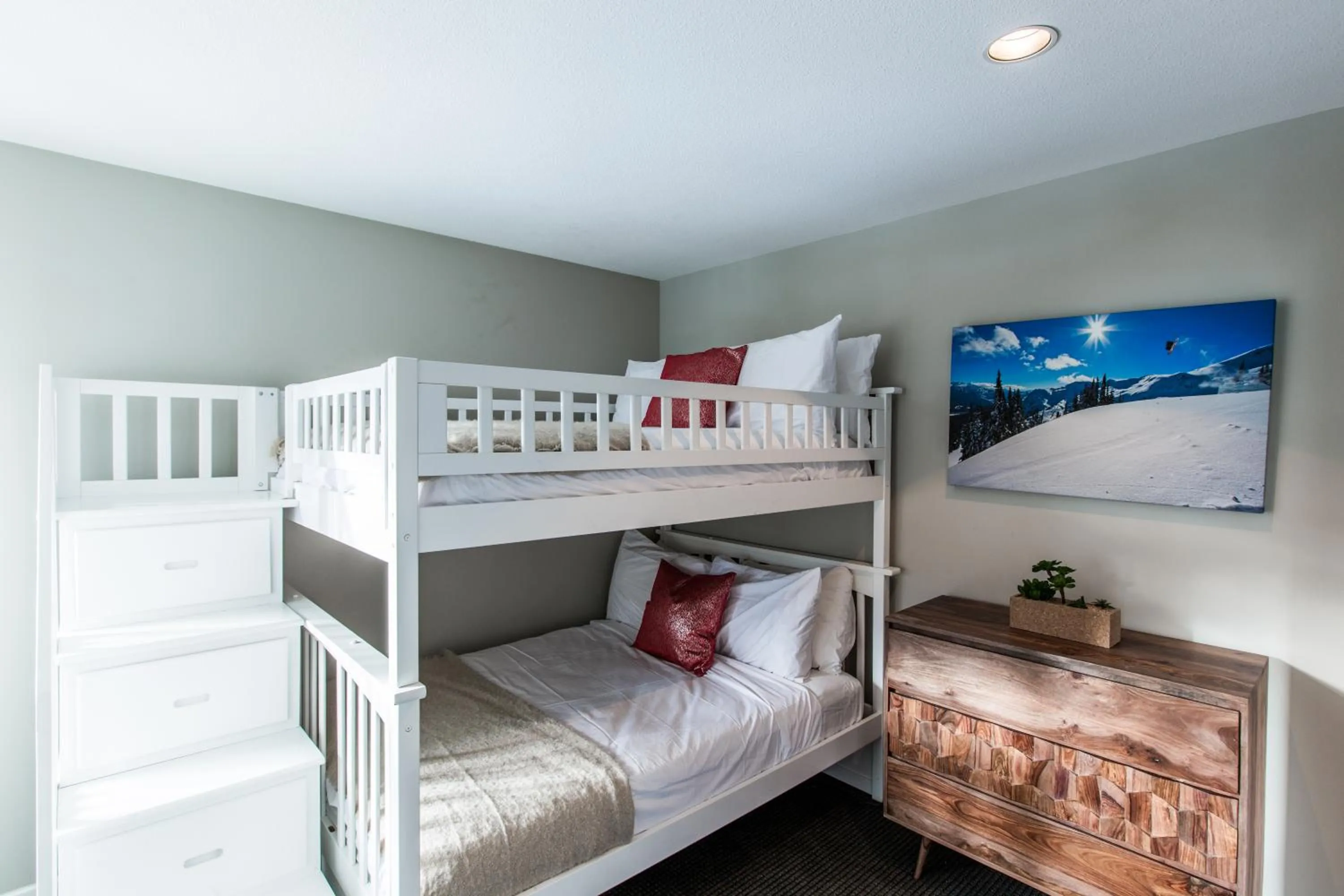 Bedroom, Bed in Whistler Blackcomb Vacation Rentals - Village North