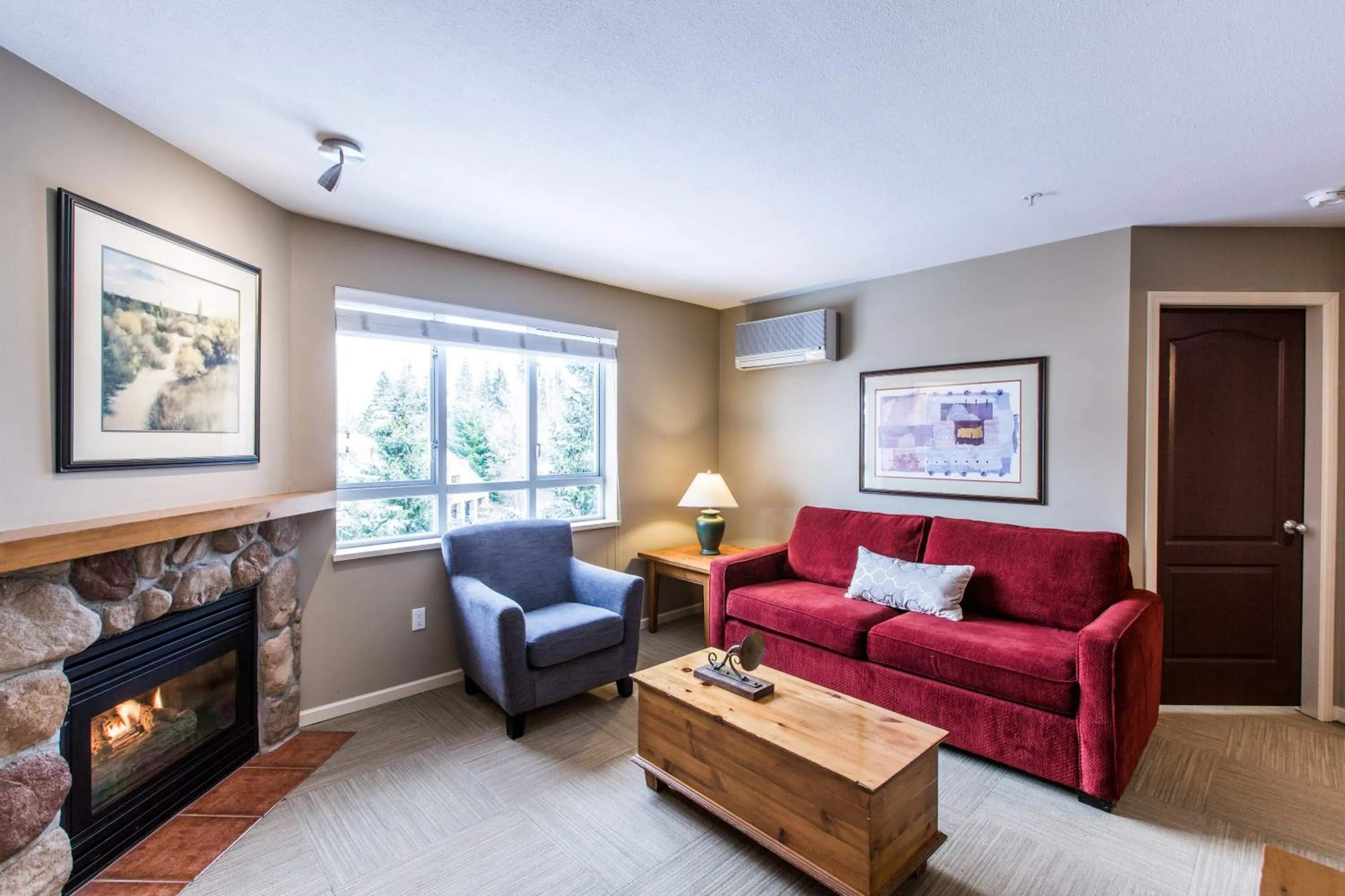 Living room in Whistler Blackcomb Vacation Rentals - Village North