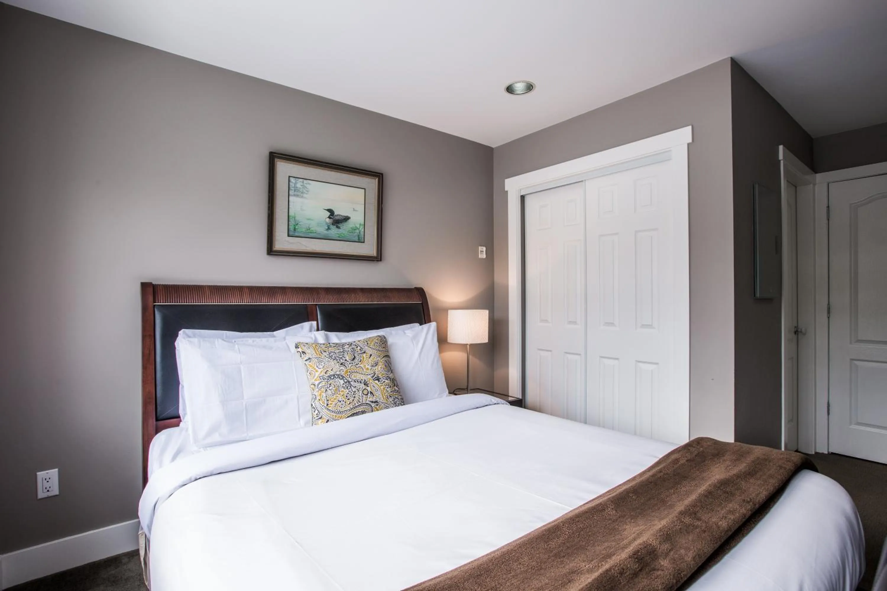 Bedroom, Bed in Whistler Blackcomb Vacation Rentals - Village North