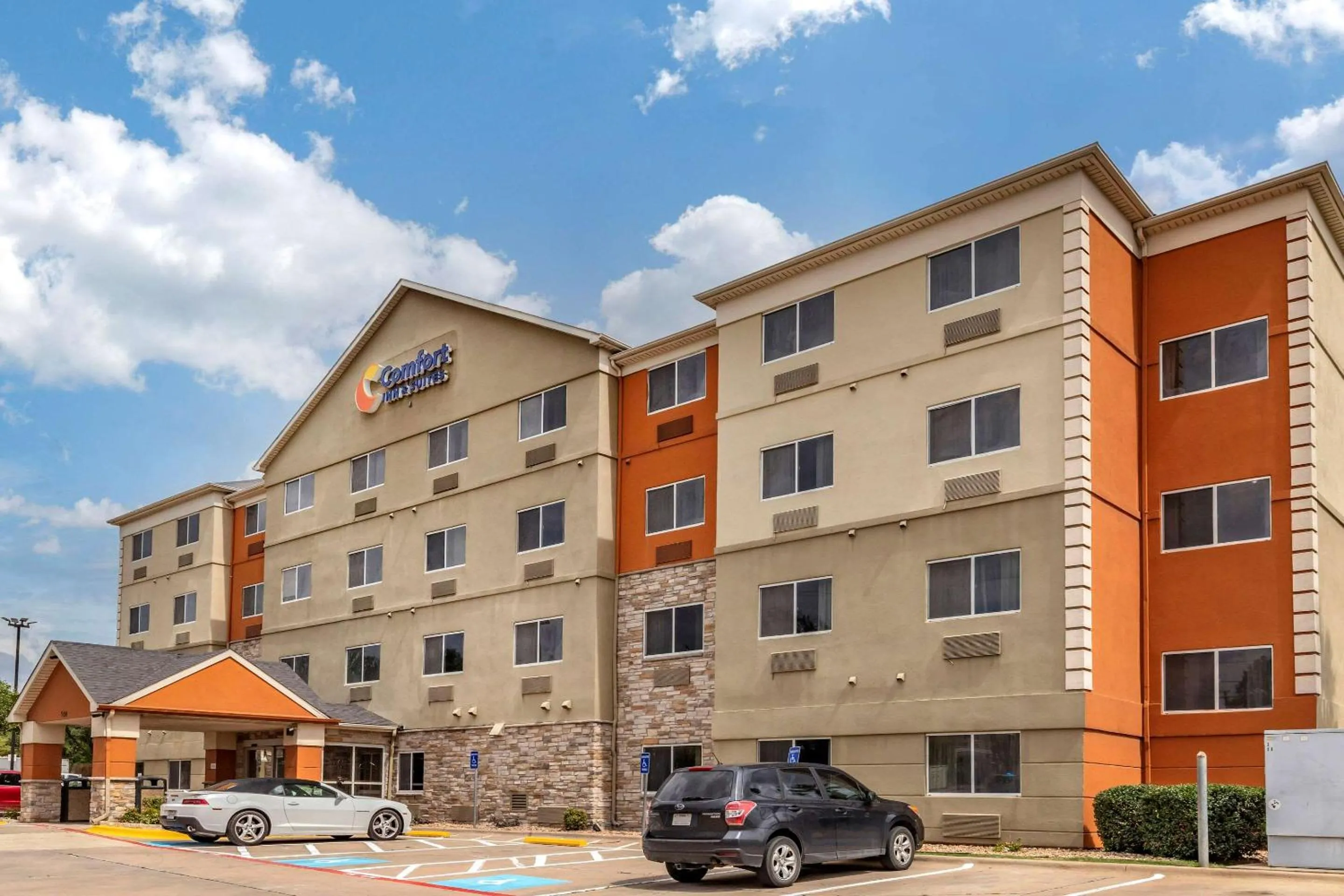 Property building in Comfort Inn & Suites Austin North Loop