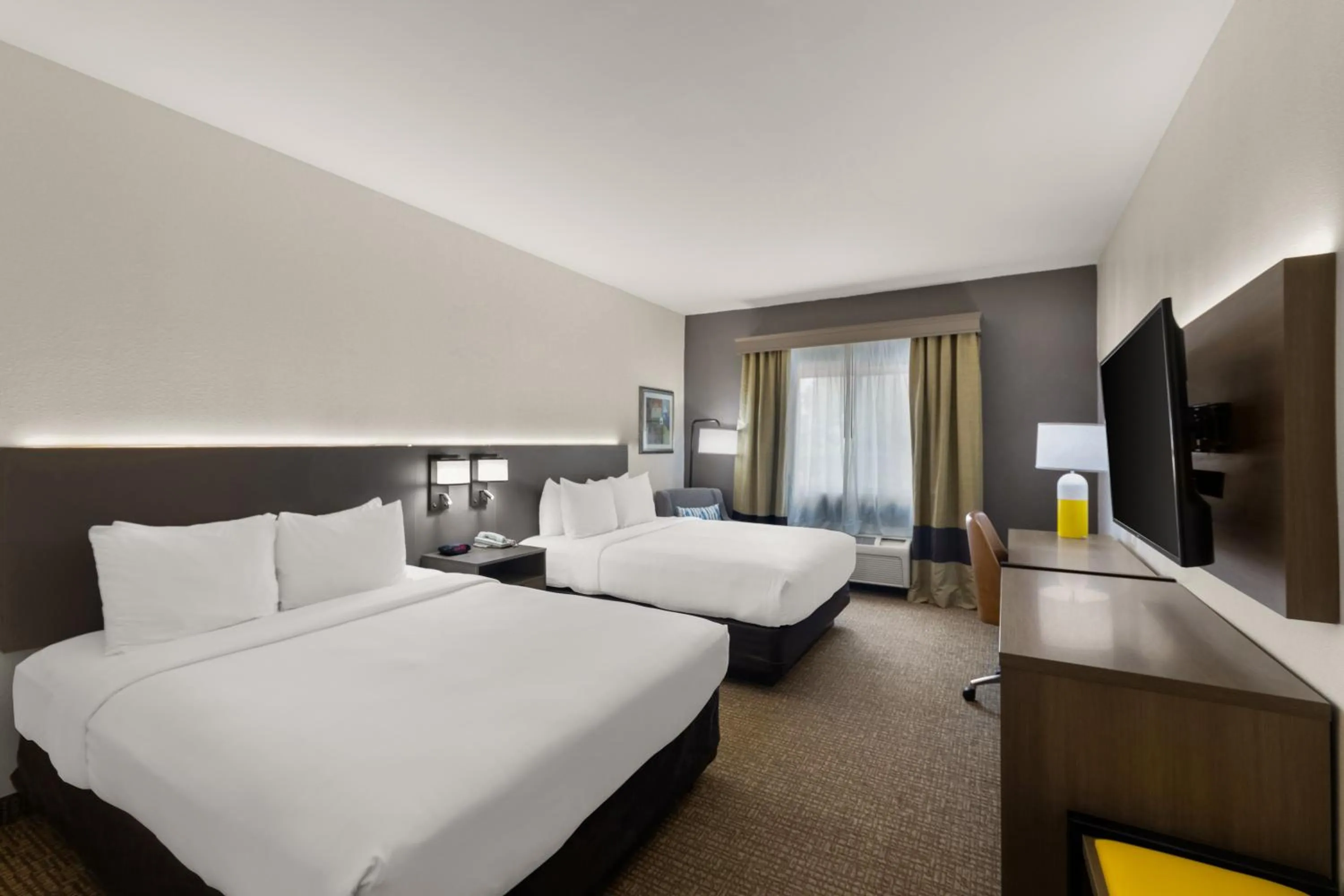 Certificate/Award, Bed in Comfort Inn & Suites Austin North Loop