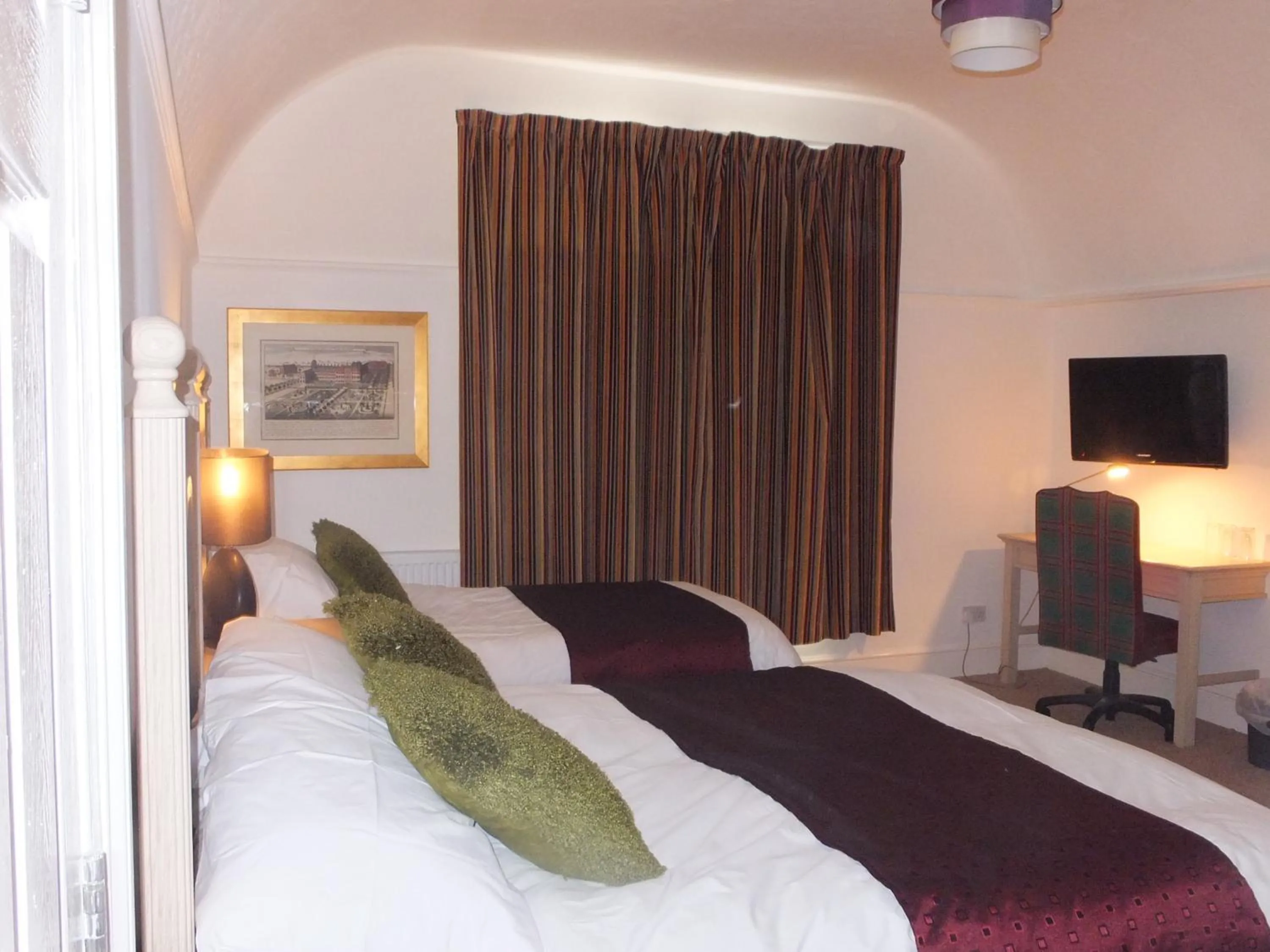 Bedroom, Bed in Jessamine House Hotel