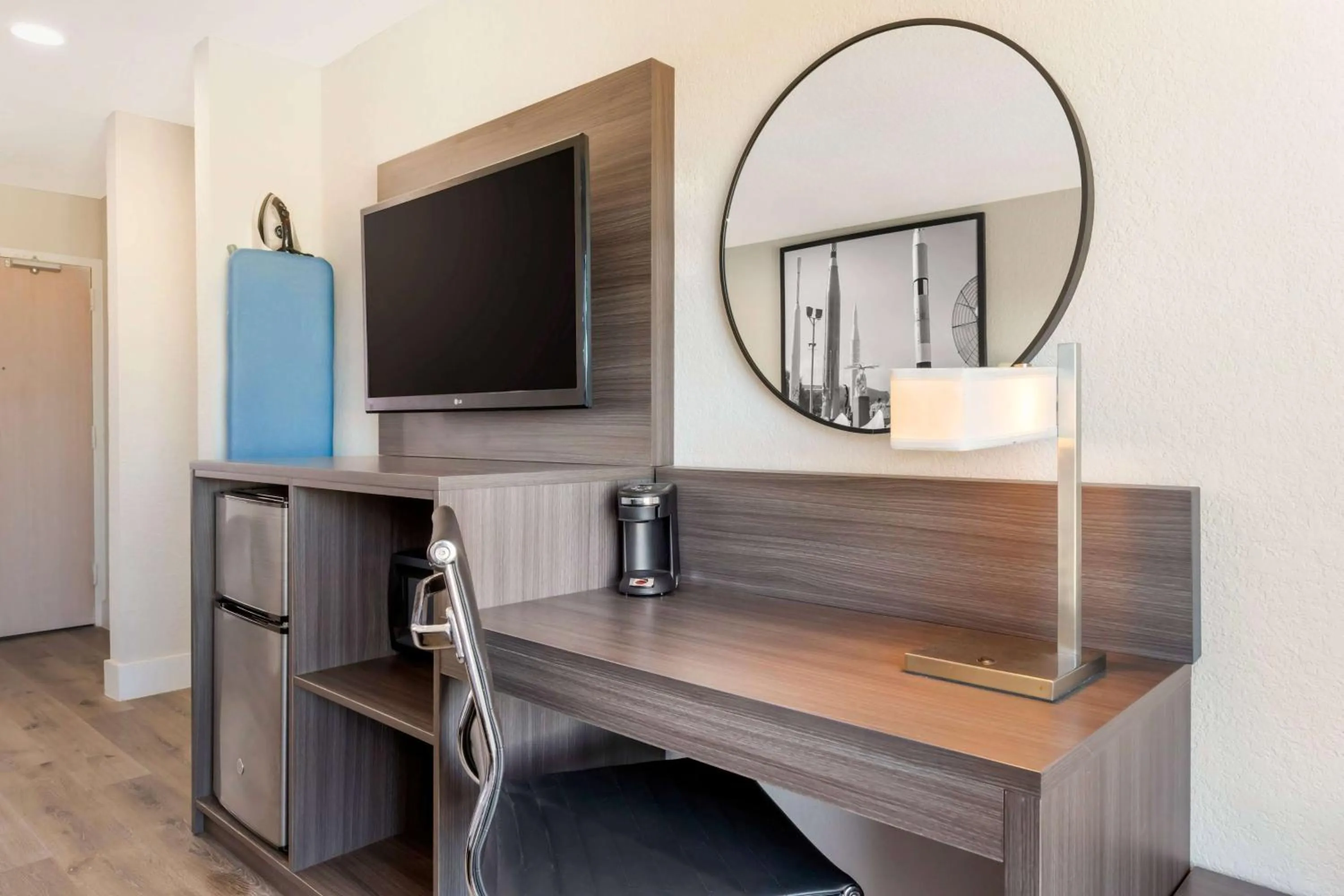 Photo of the whole room in Super 8 by Wyndham Orlando Near Florida Mall