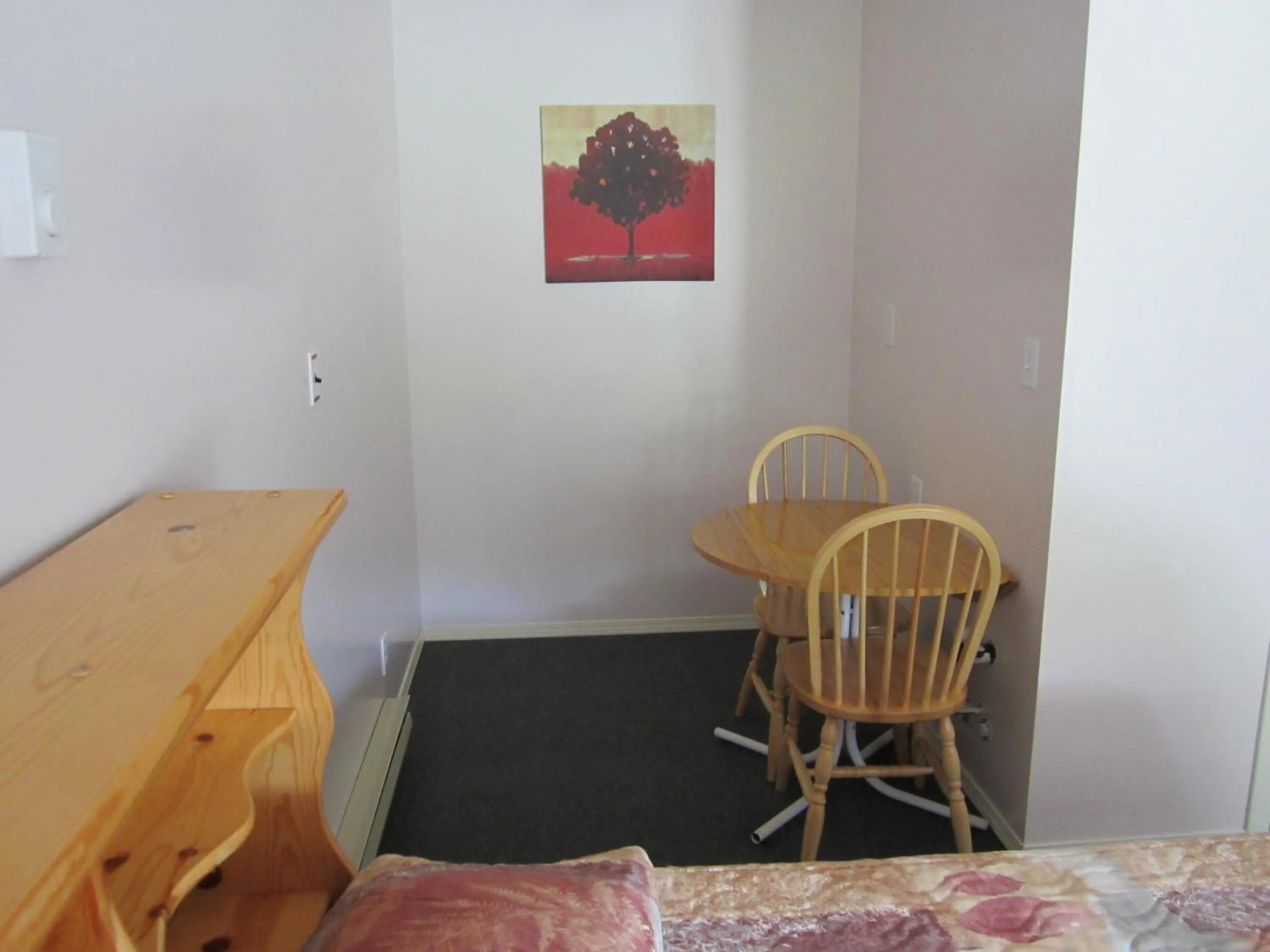 Dining area in Mountain Springs Motel & RV Park