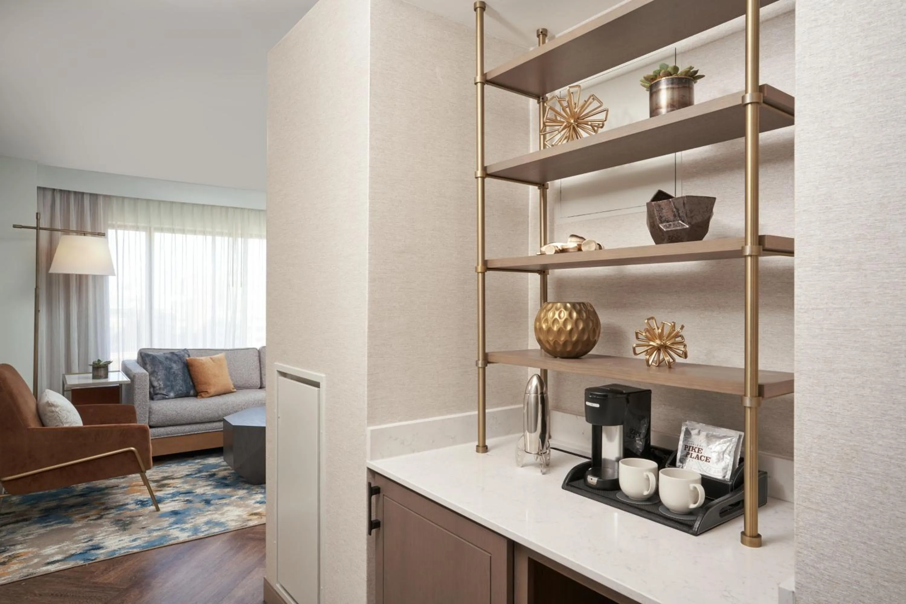 Lounge or bar in The Westin Indianapolis