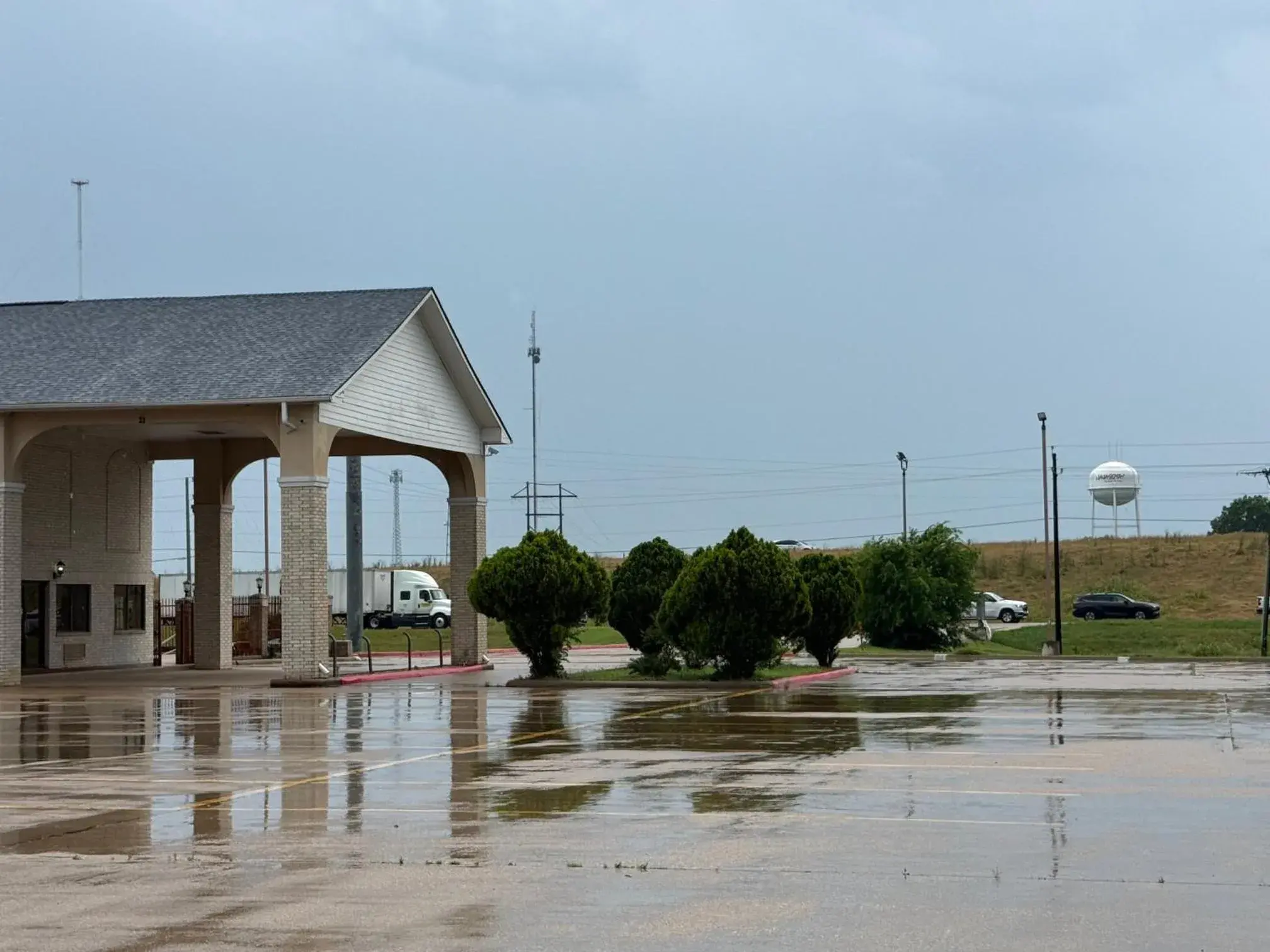 Property building in Days Inn by Wyndham Navasota Property building in Days Inn by Wyndham Navasota