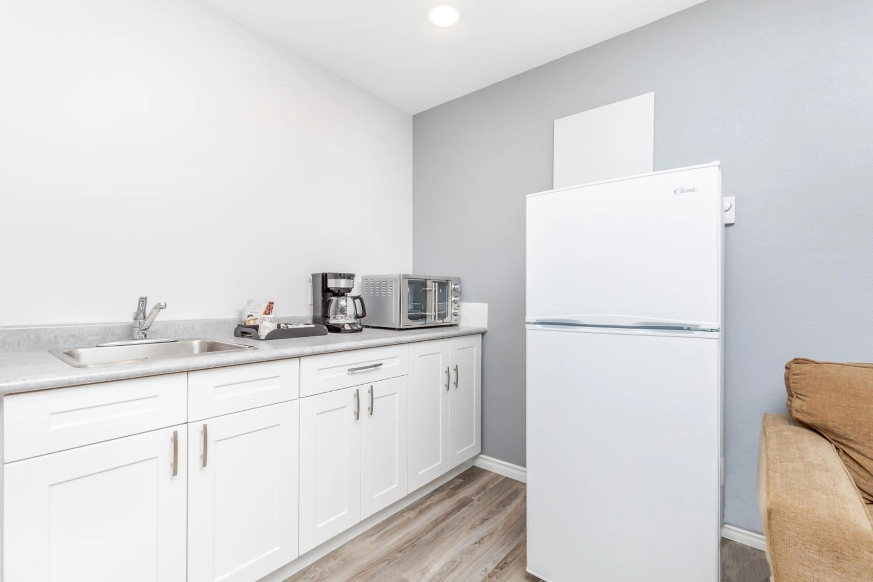 Kitchen or kitchenette in Westridge Motor Inn