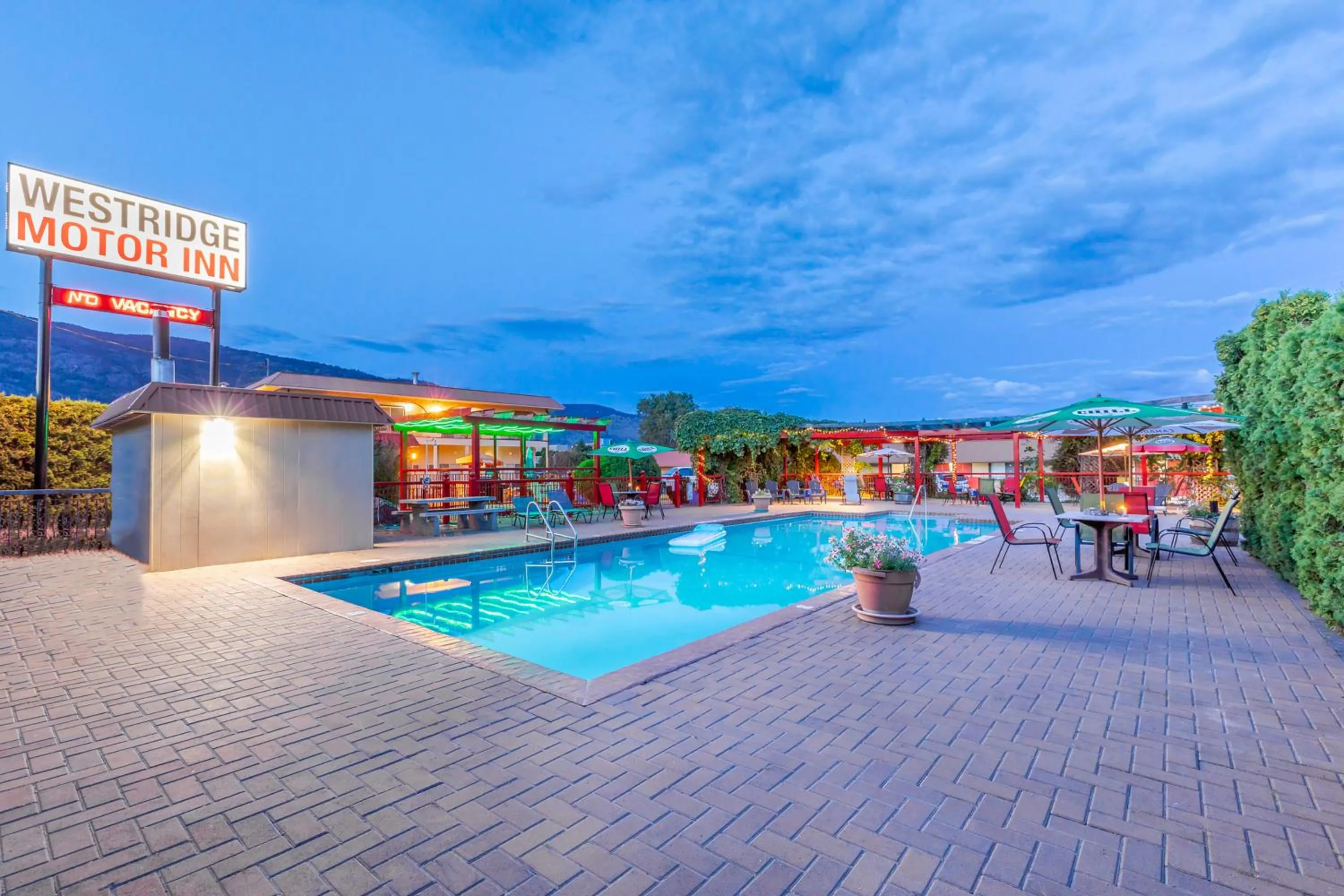 Property building in Westridge Motor Inn