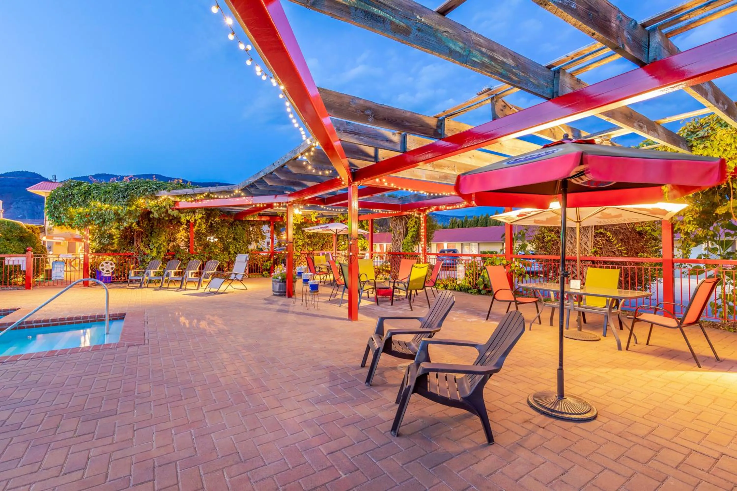 Patio in Westridge Motor Inn