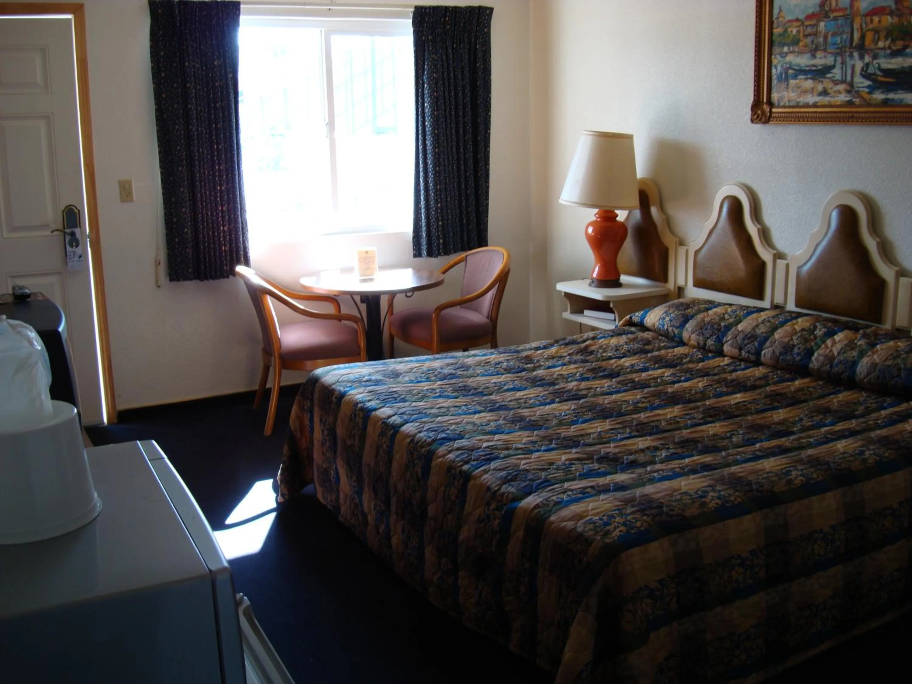 Day in Stardust Motel