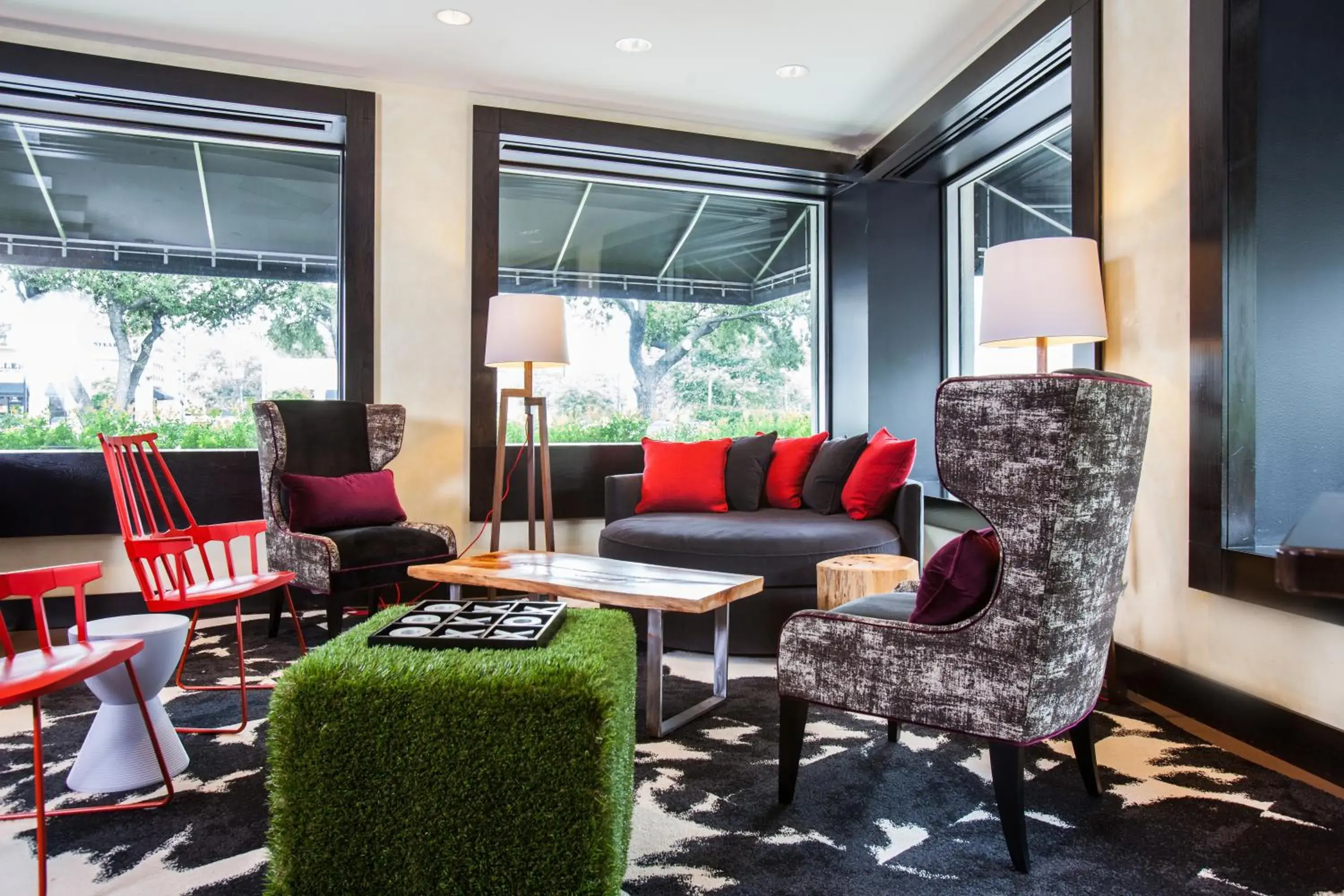 Lounge or bar in Hotel Derek Houston Galleria Lounge or bar in Hotel Derek Houston Galleria