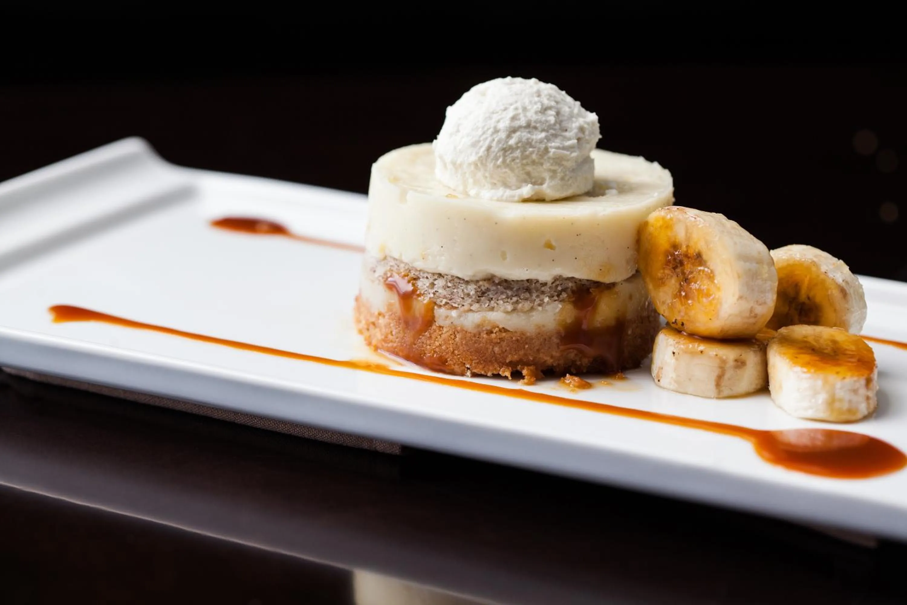 Restaurant/places to eat in Hotel Derek Houston Galleria