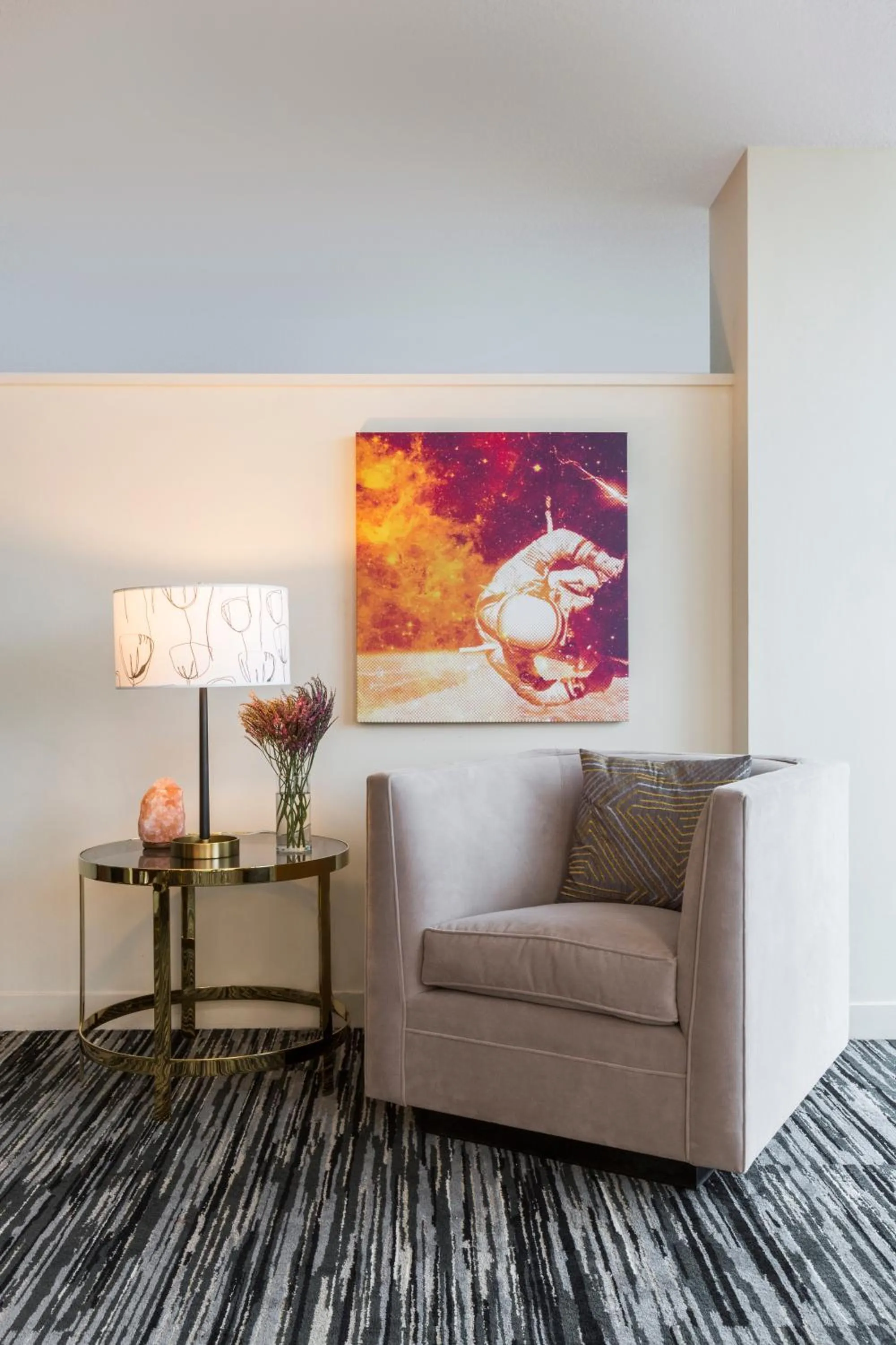 Decorative detail in Hotel Derek Houston Galleria