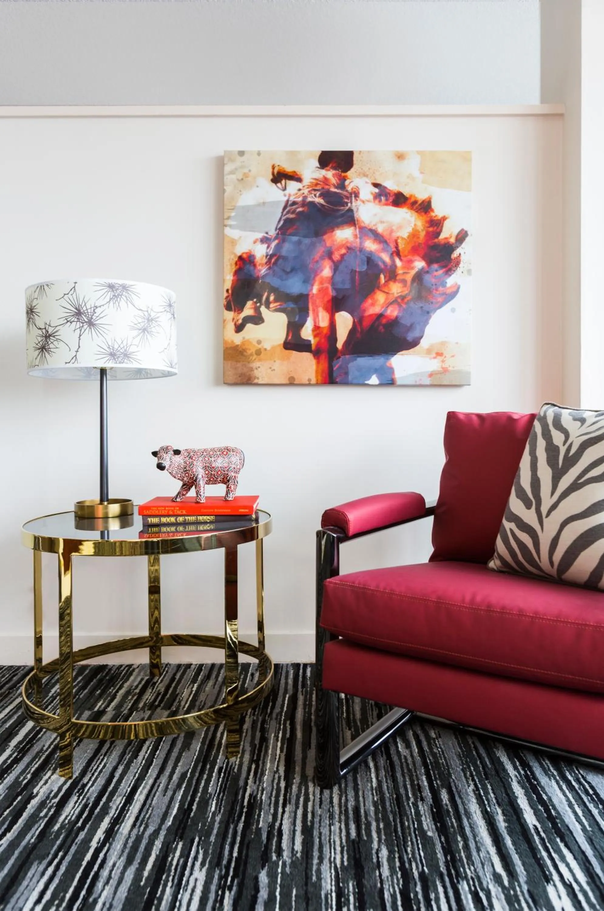 Living room in Hotel Derek Houston Galleria