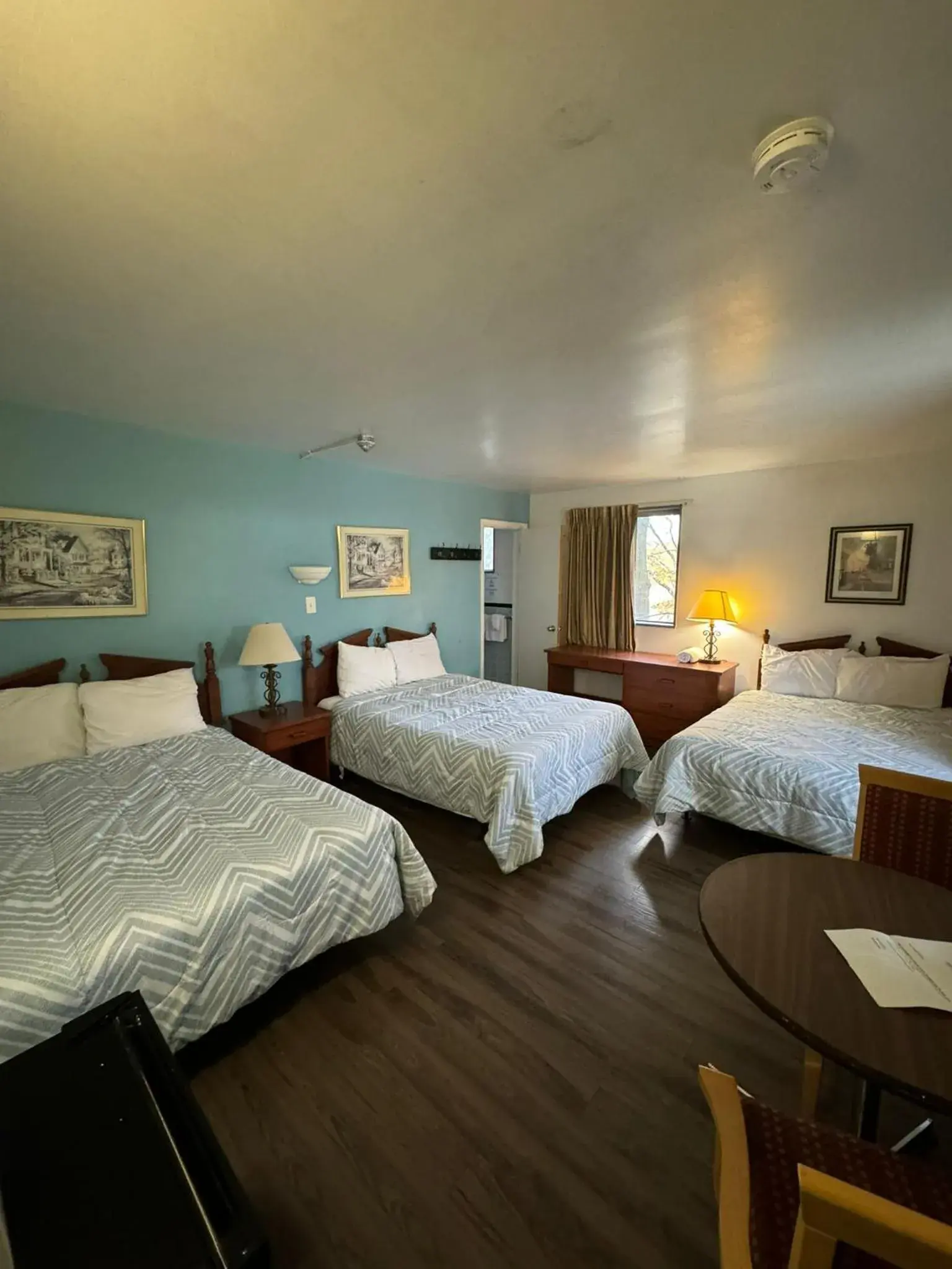 Photo of the whole room, Bed in 6267 Persepolis Inn Photo of the whole room, Bed in 6267 Persepolis Inn