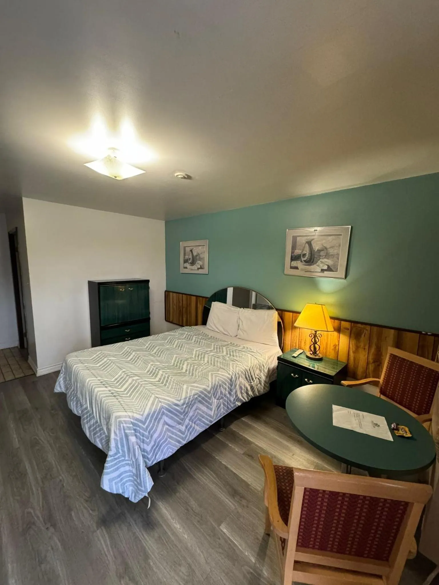 Bed in 6267 Persepolis Inn