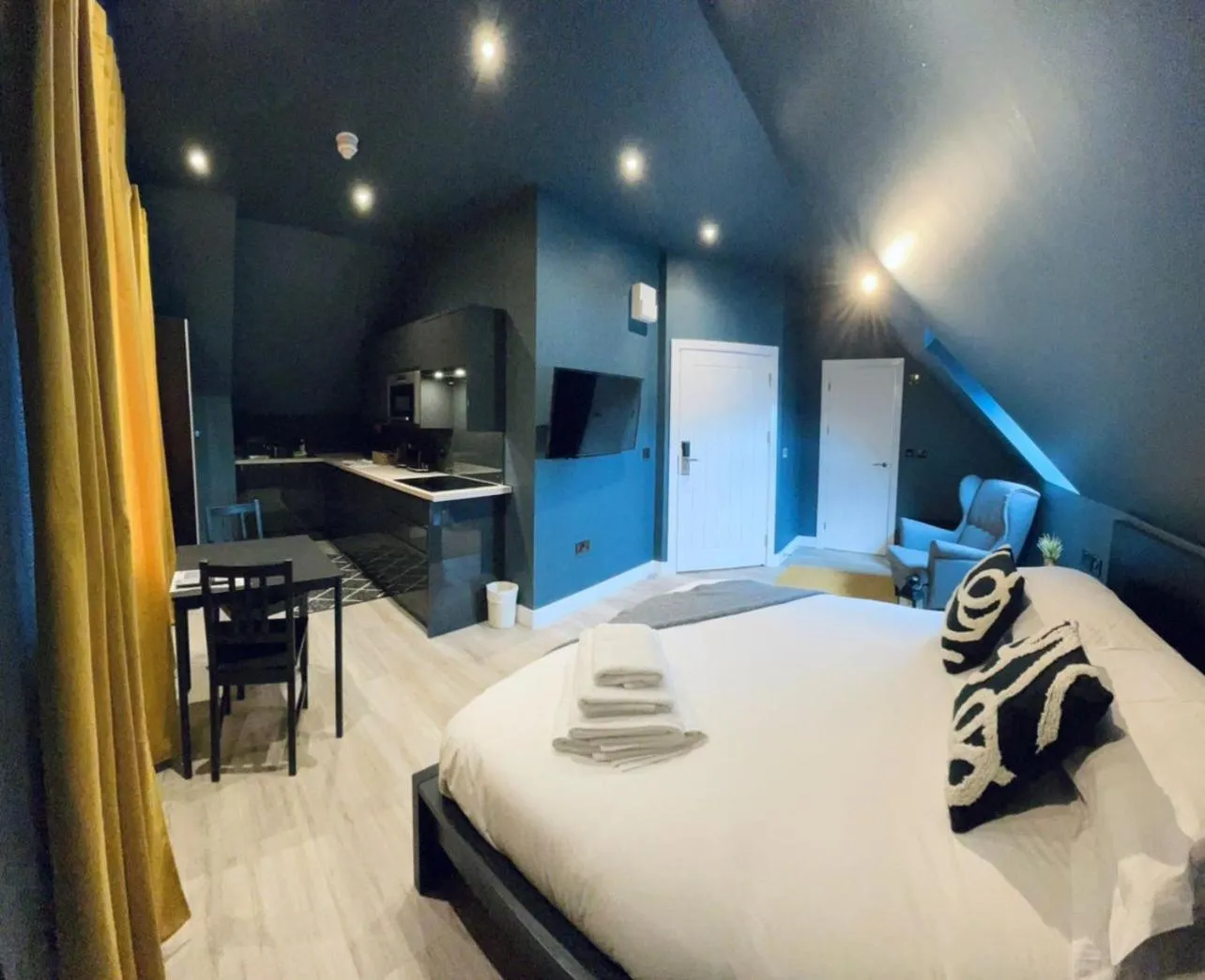 Bed in Sky City Apartments